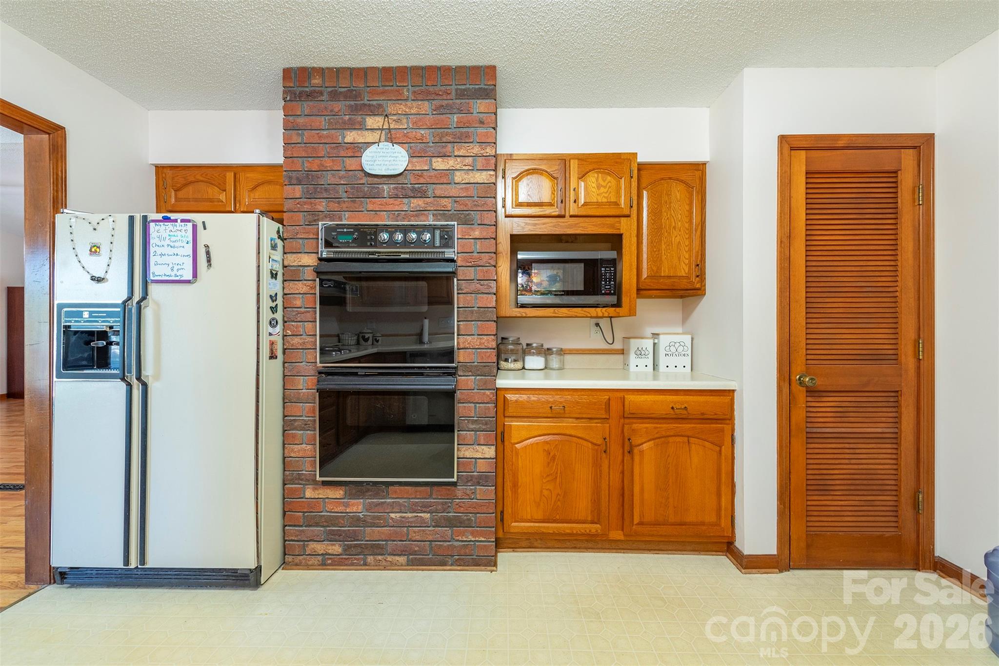 230 Blythewood Drive — Hendersonville