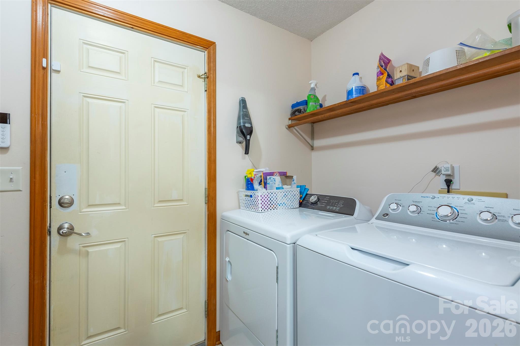 230 Blythewood Drive — Hendersonville