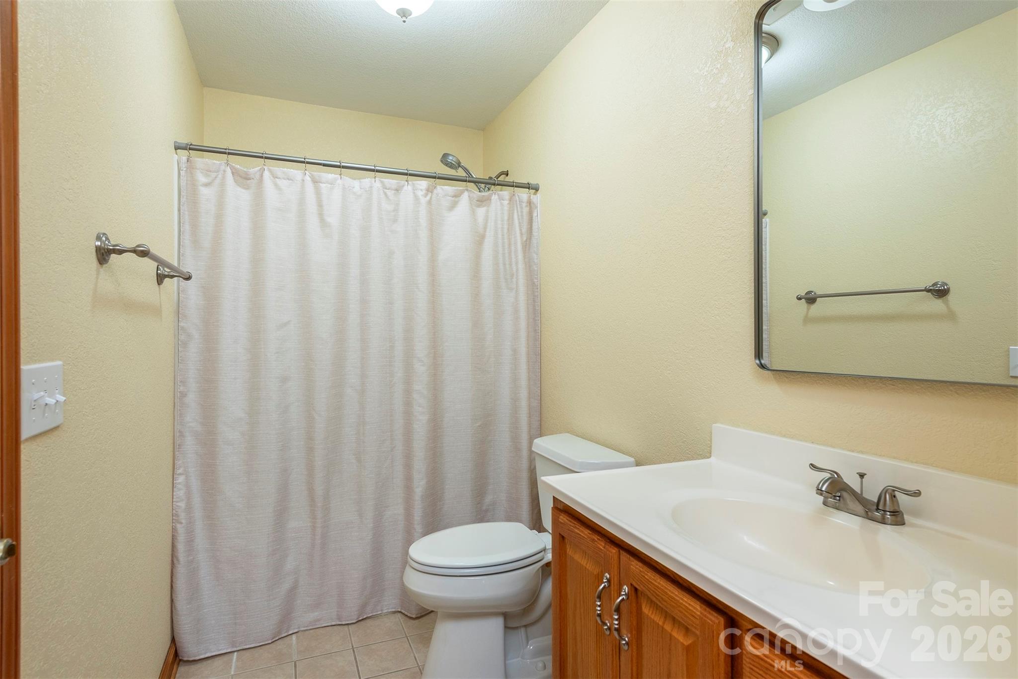 230 Blythewood Drive — Hendersonville