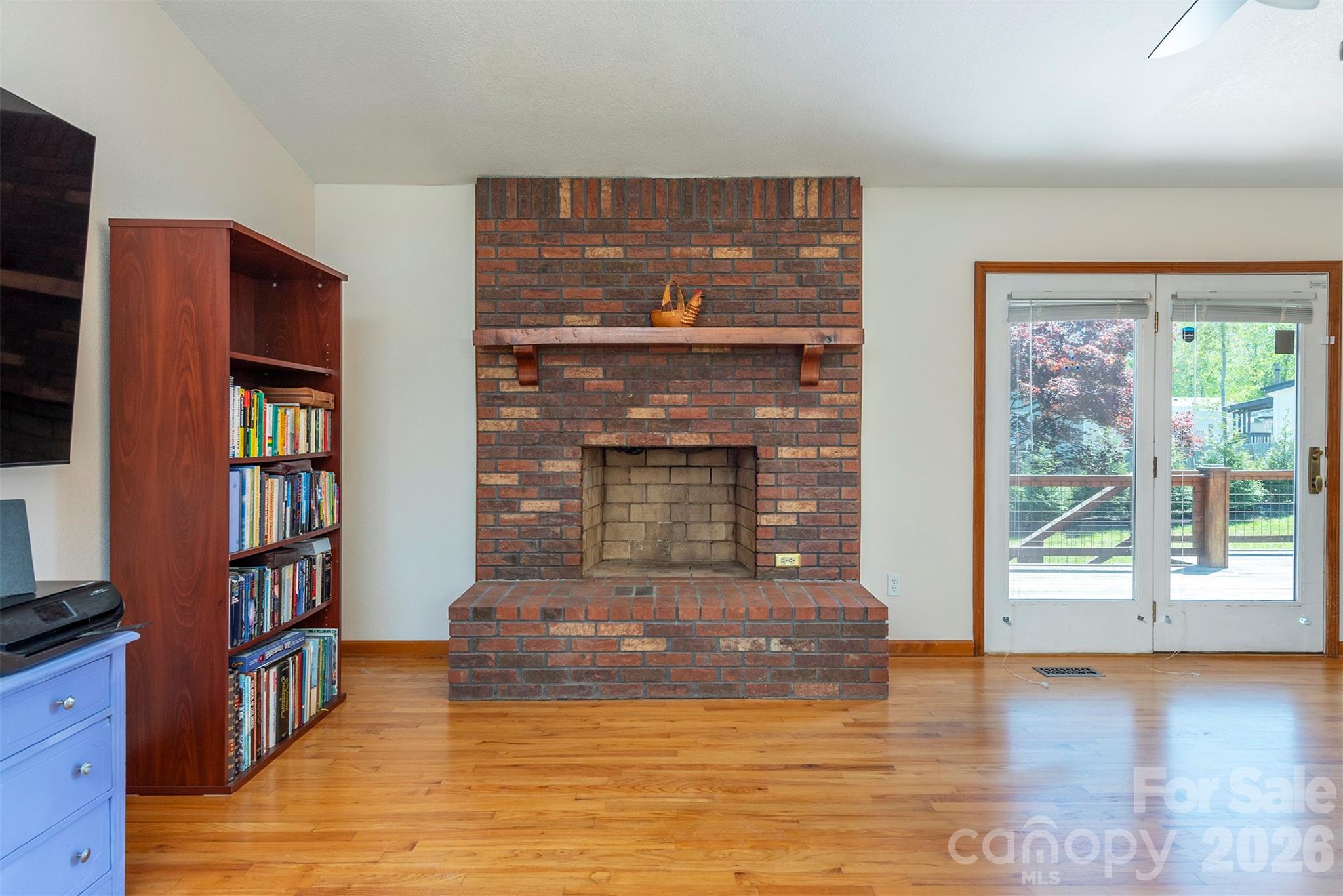 230 Blythewood Drive — Hendersonville