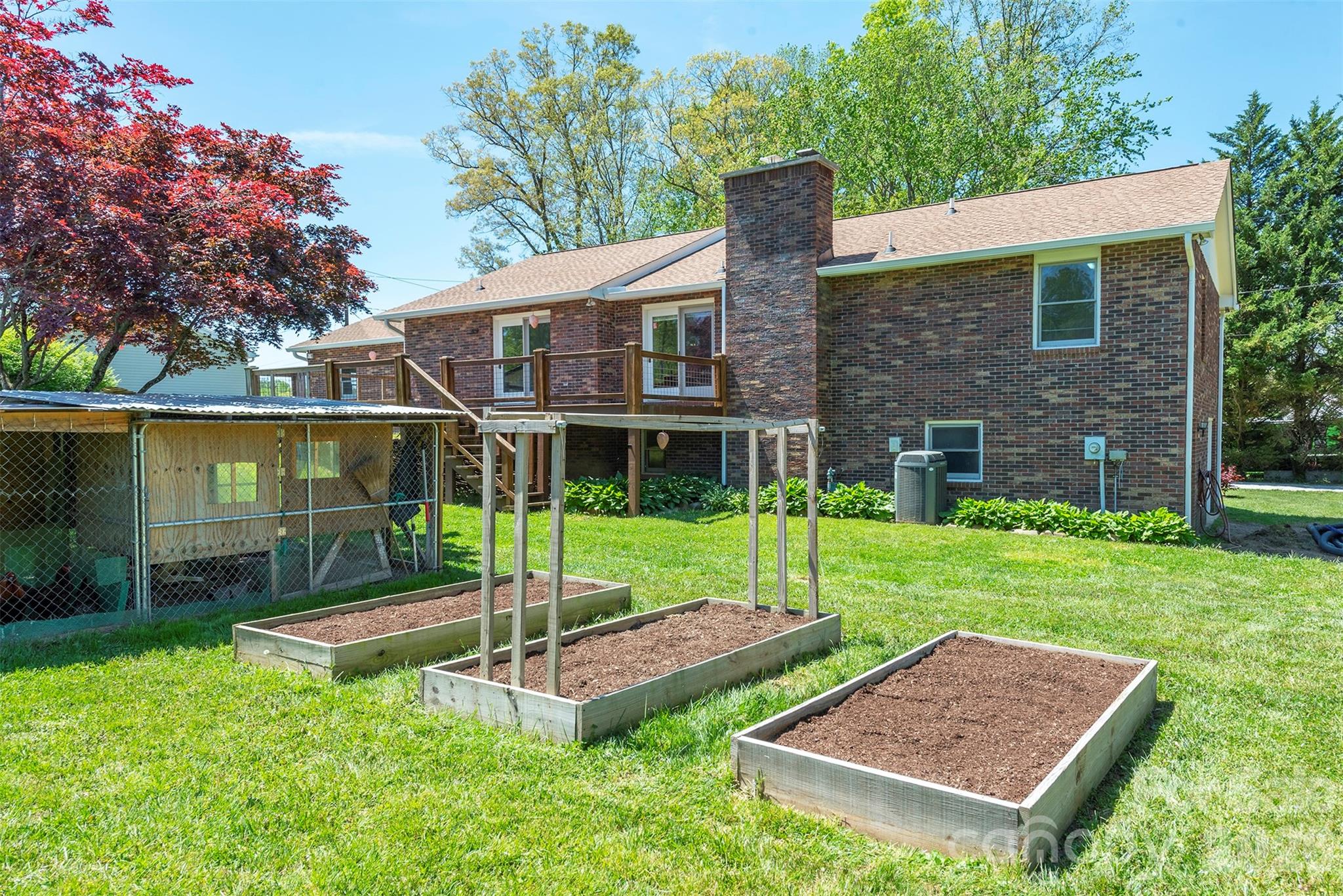 230 Blythewood Drive — Hendersonville