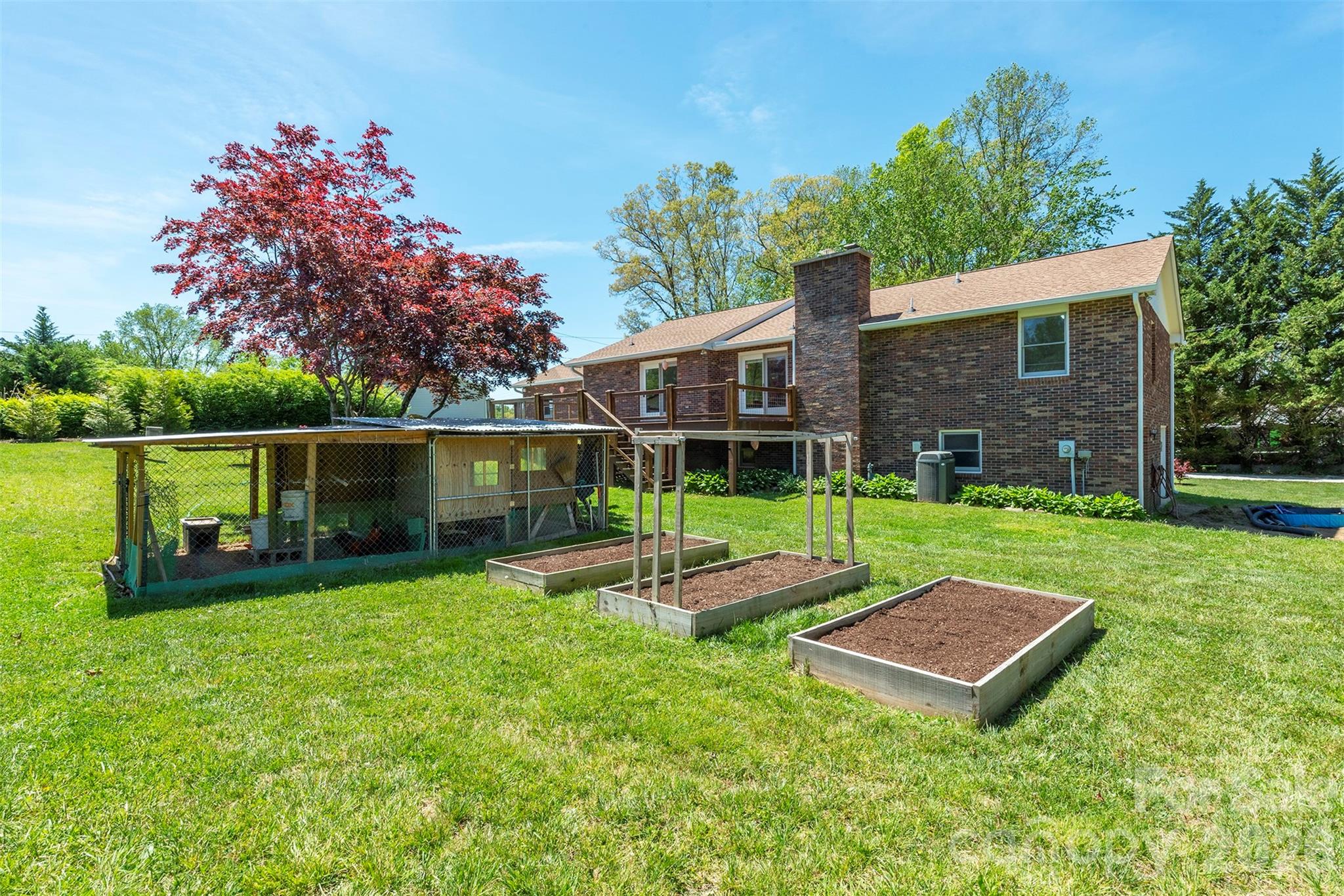 230 Blythewood Drive — Hendersonville