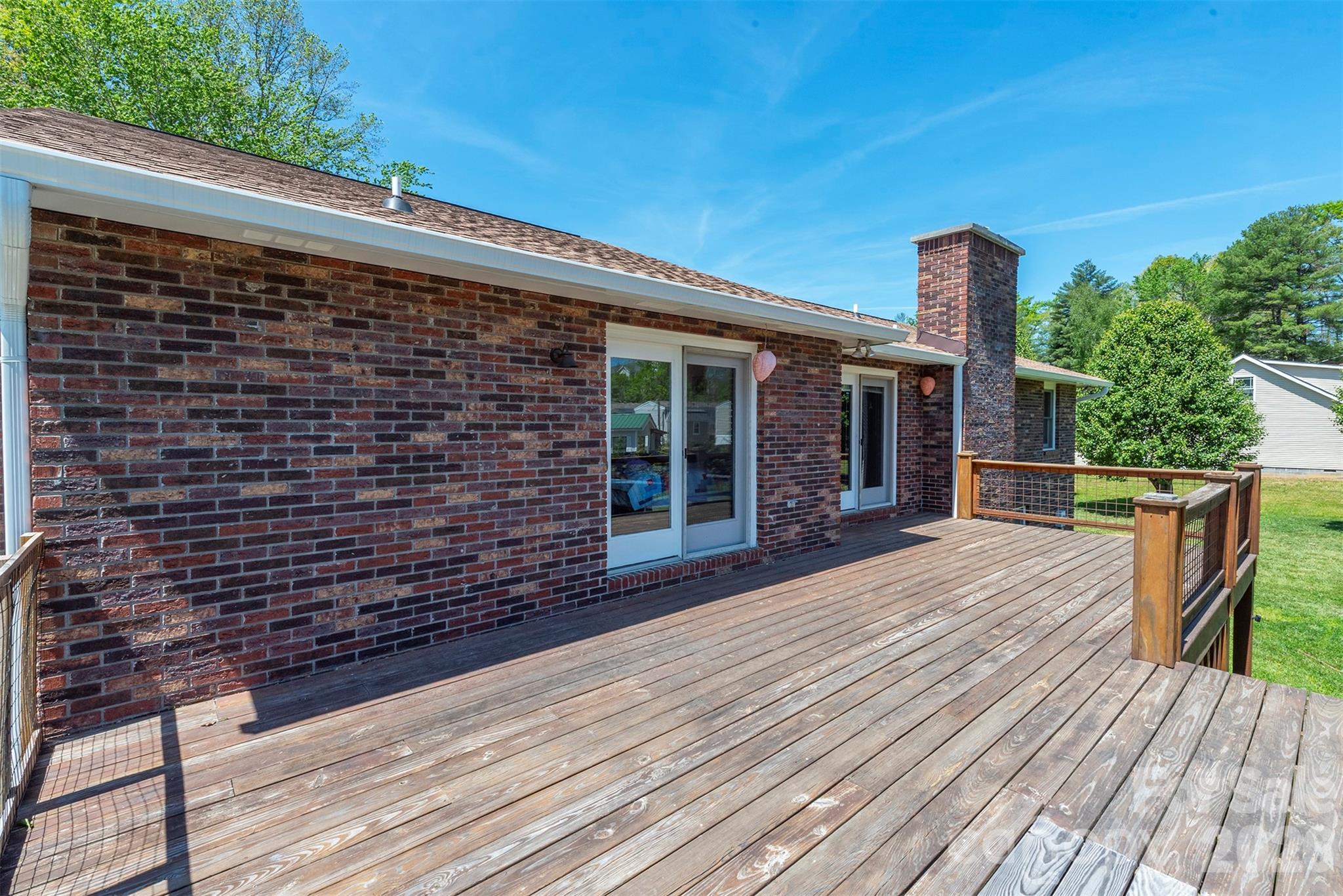 230 Blythewood Drive — Hendersonville