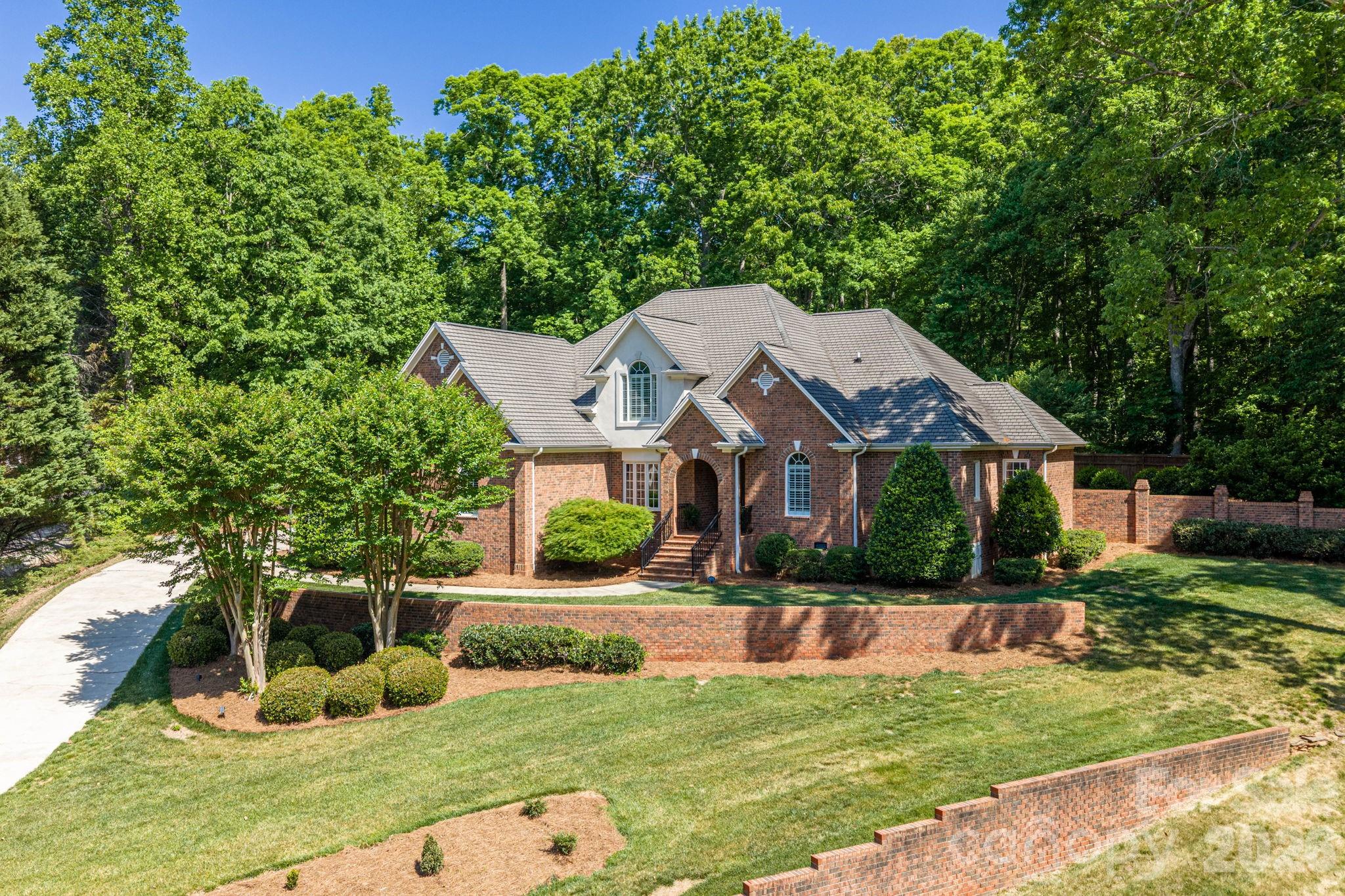 110 Elizabeth Court — Mount Holly