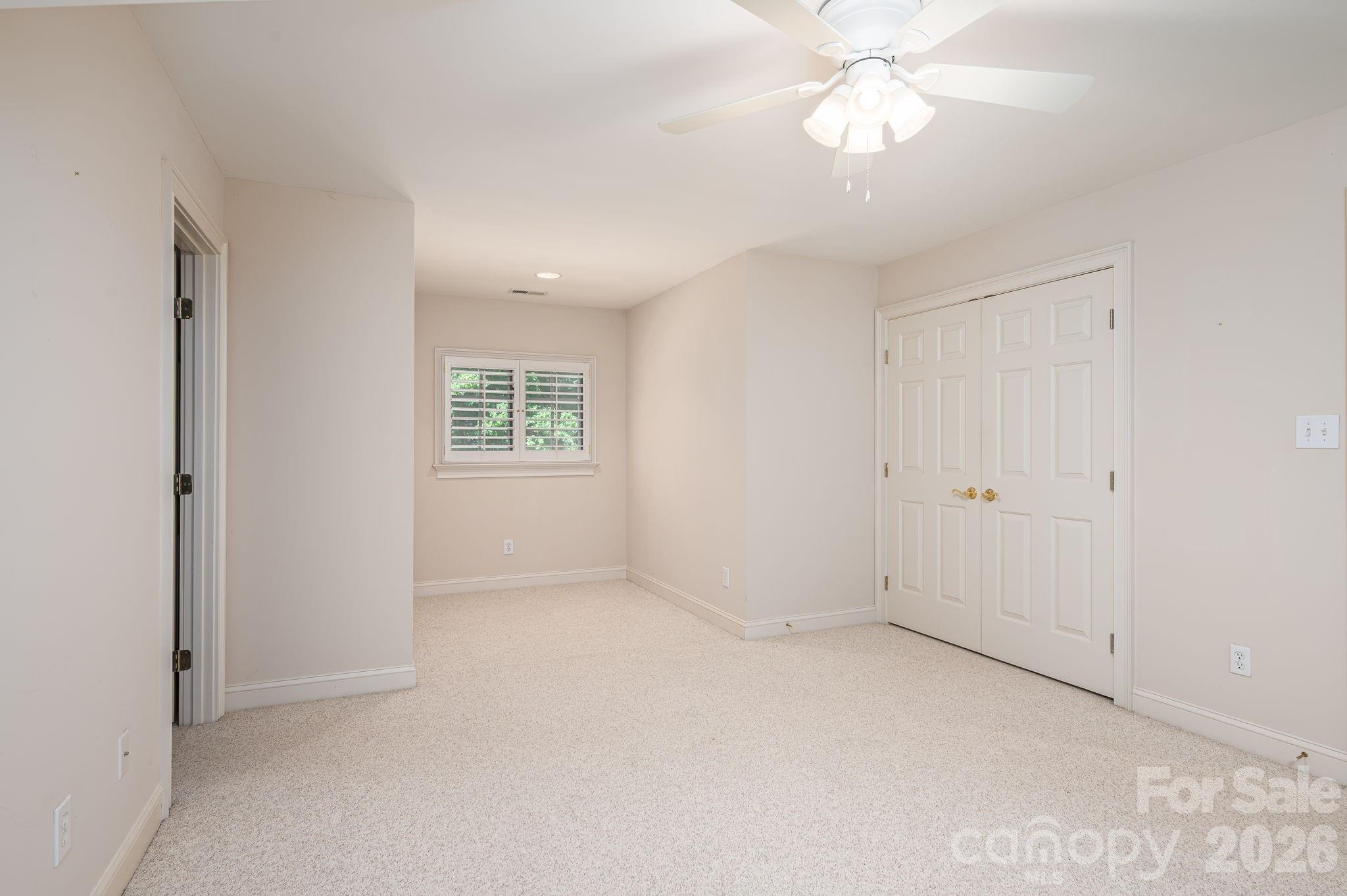 110 Elizabeth Court — Mount Holly