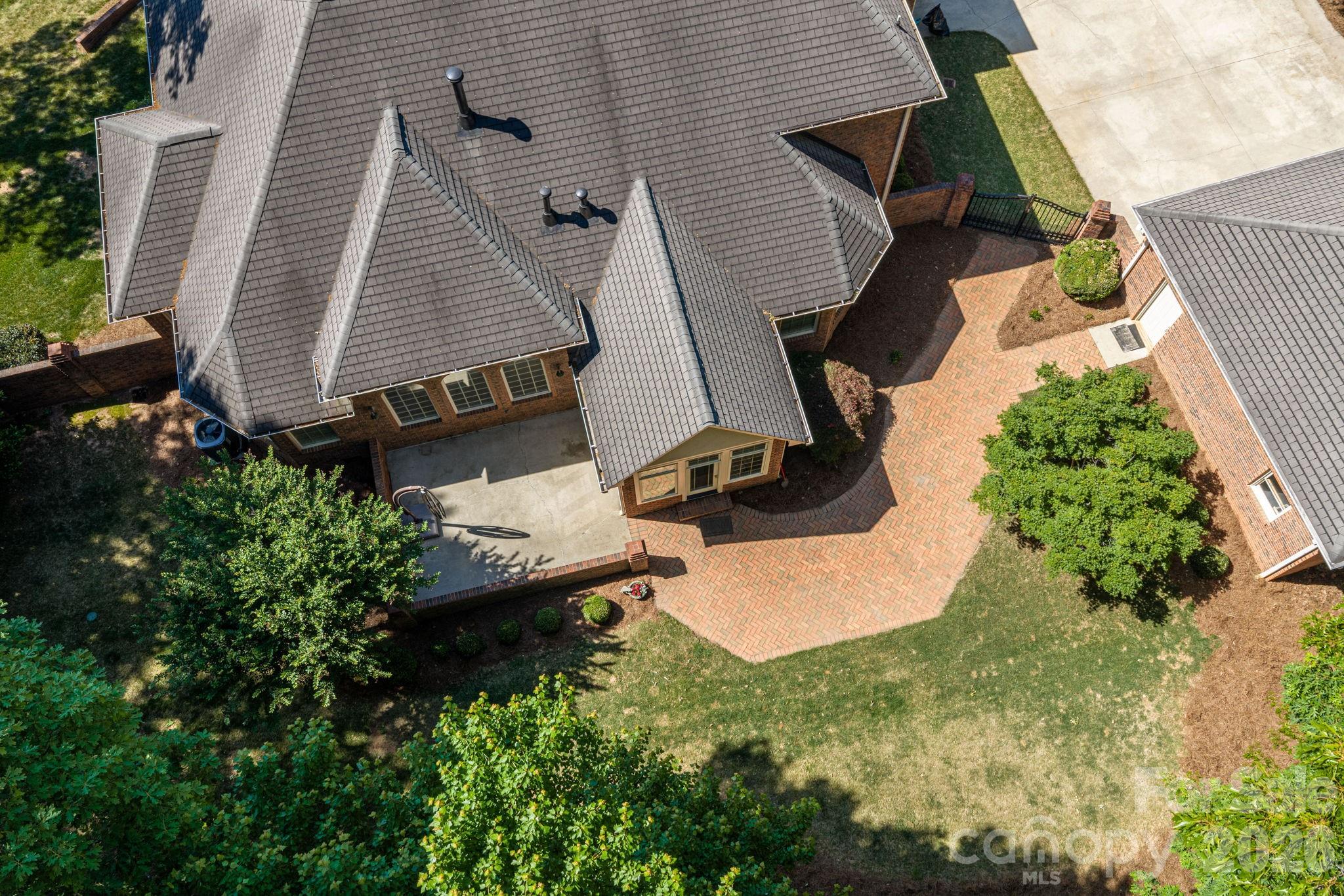 110 Elizabeth Court — Mount Holly