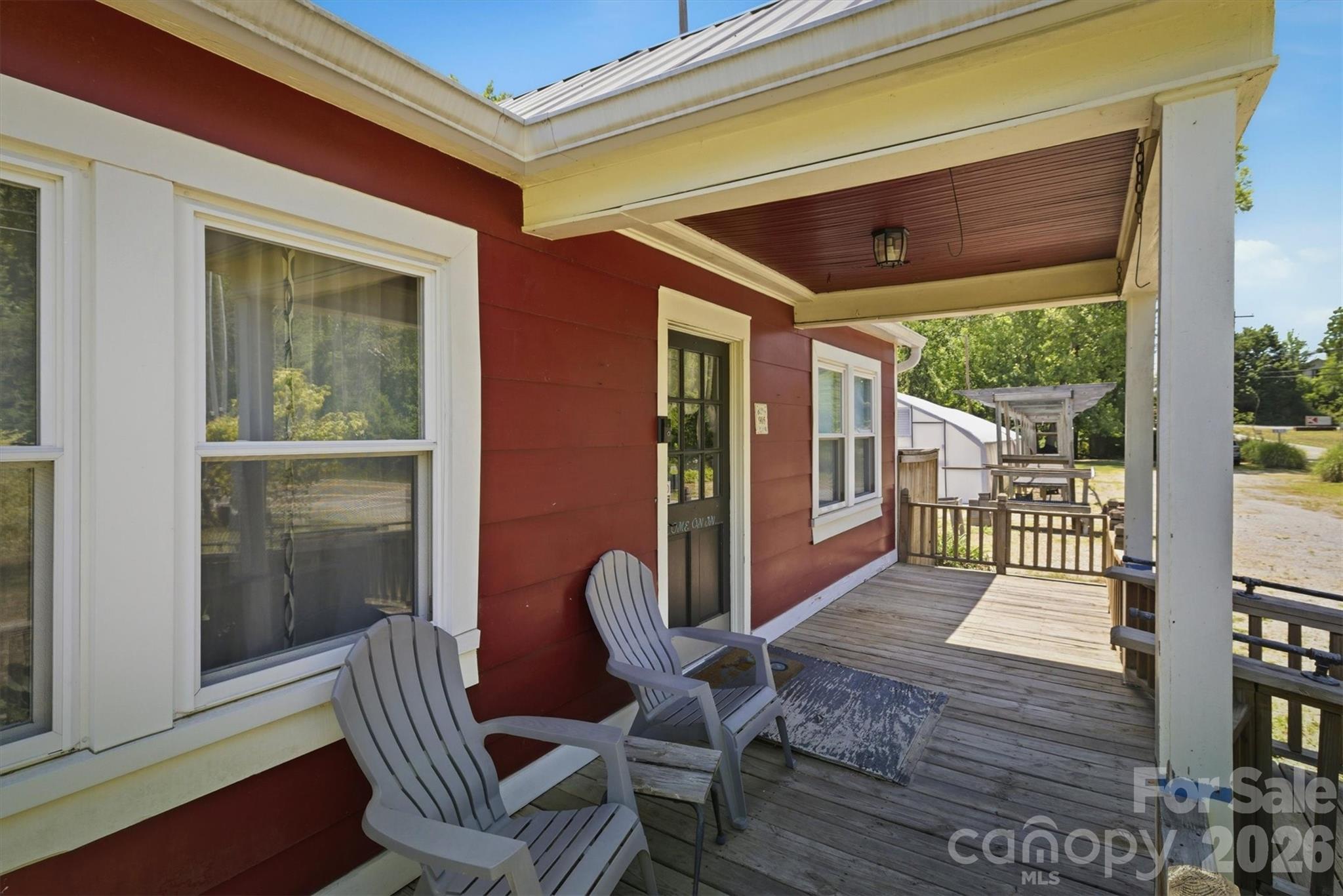 905 Carbon City Road — Morganton