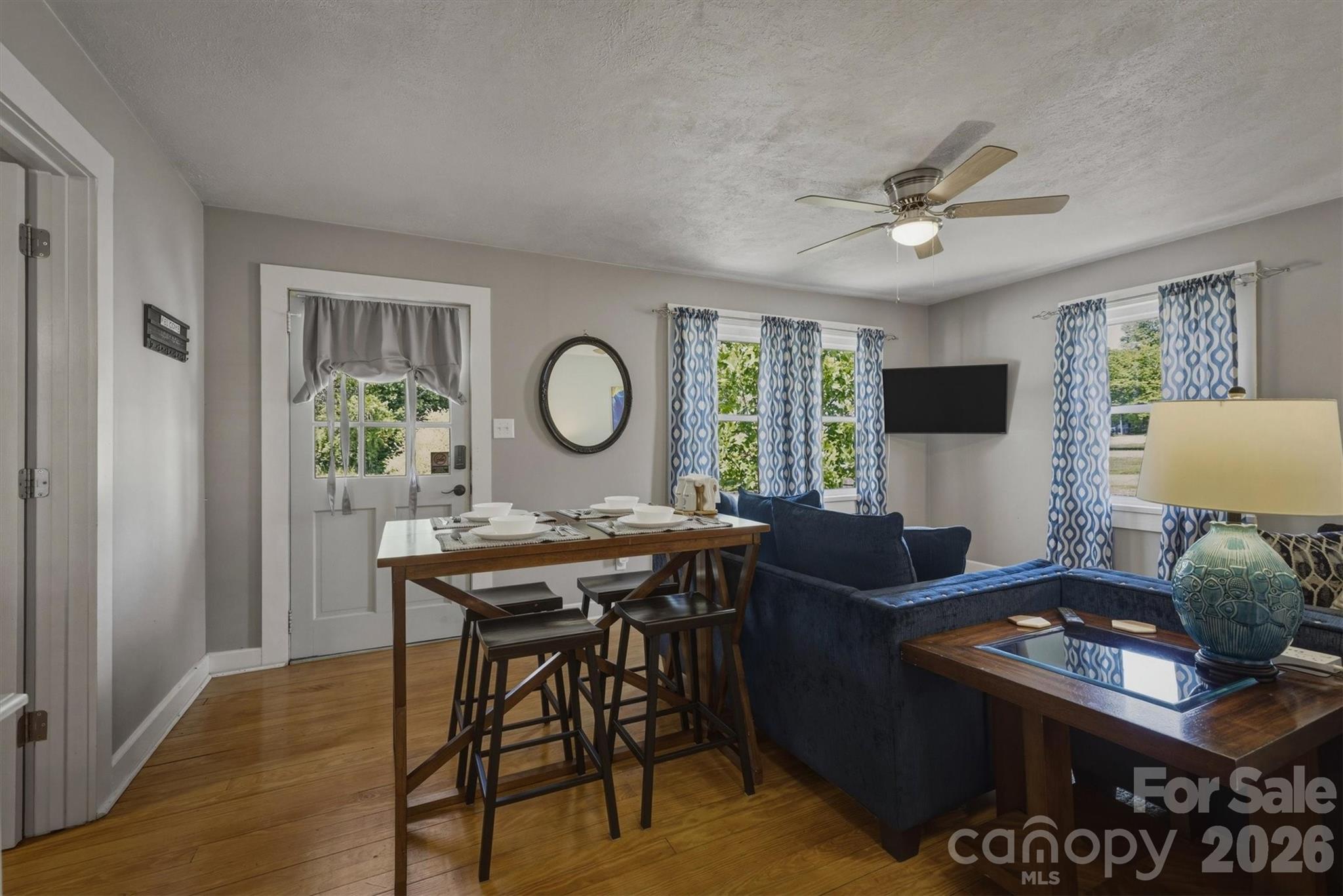 905 Carbon City Road — Morganton