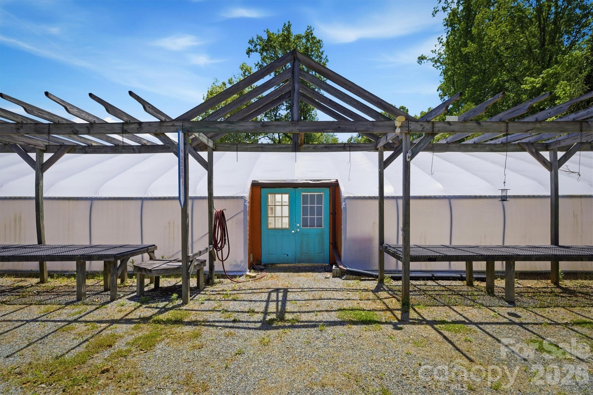 905 Carbon City Road — Morganton
