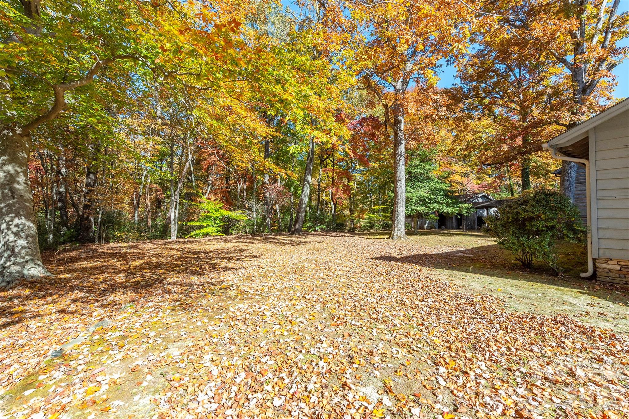 102 Weaver Mill Road — Columbus