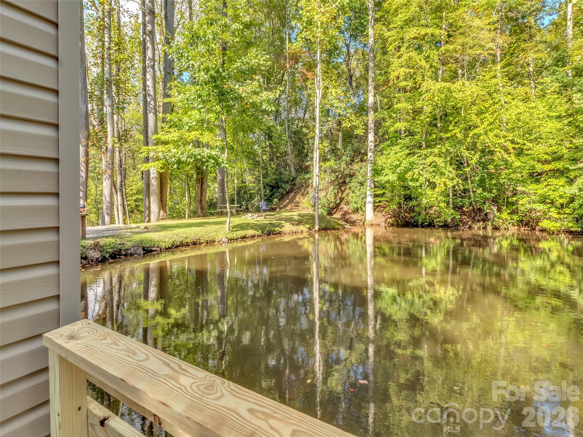 535 Hemlock Loop — Maggie Valley