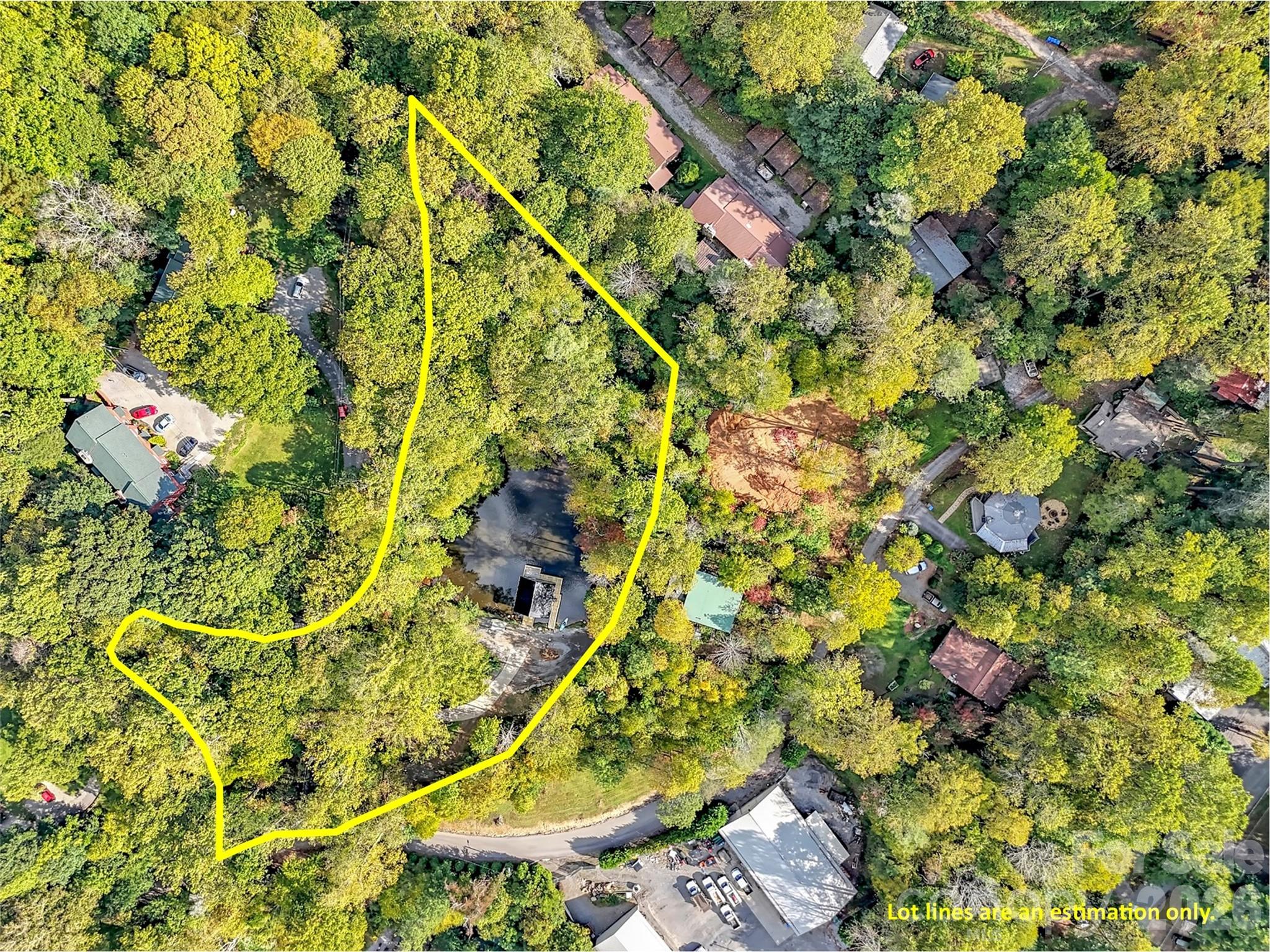 535 Hemlock Loop — Maggie Valley