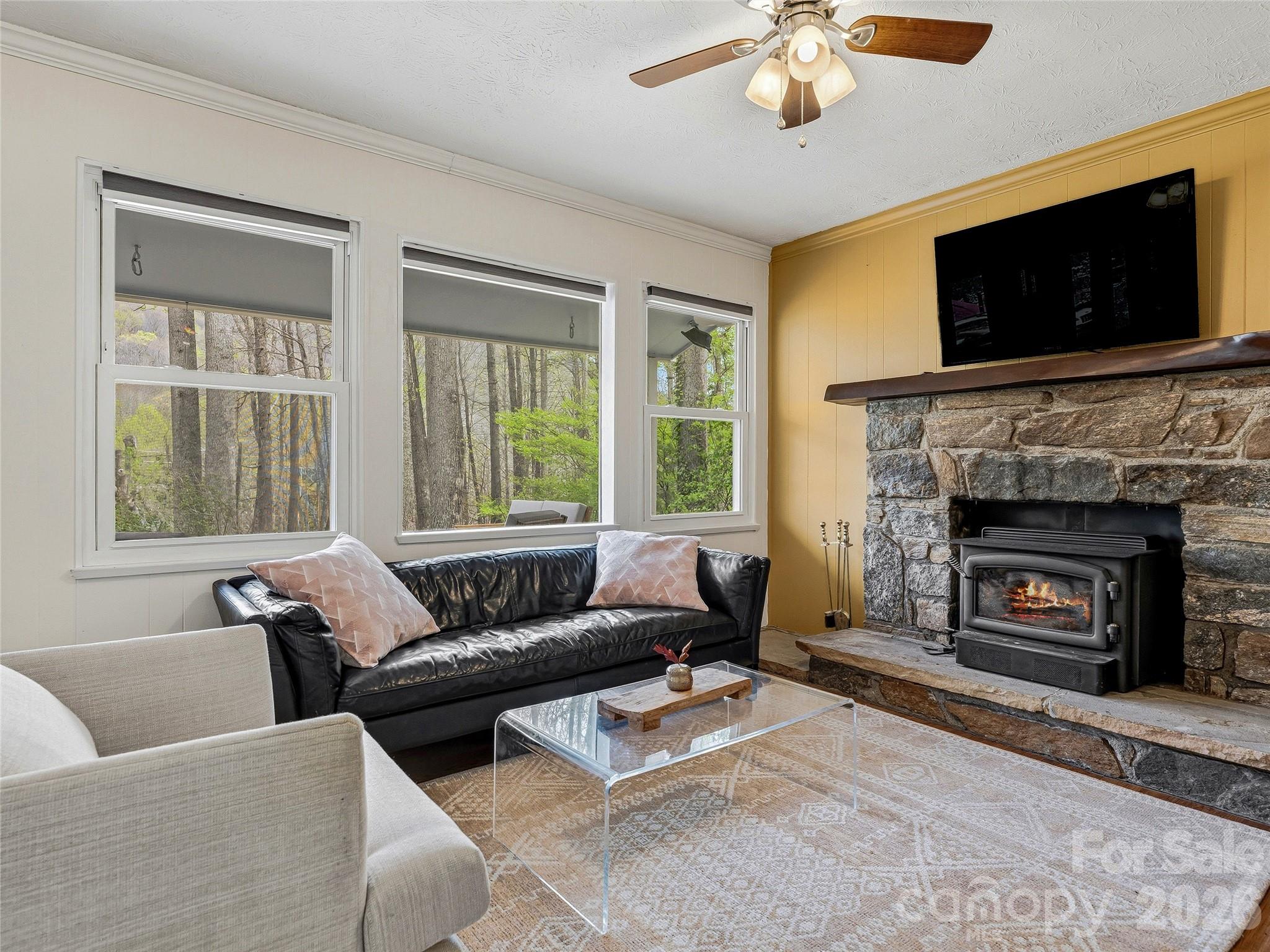 36 Dogwood Drive — Maggie Valley
