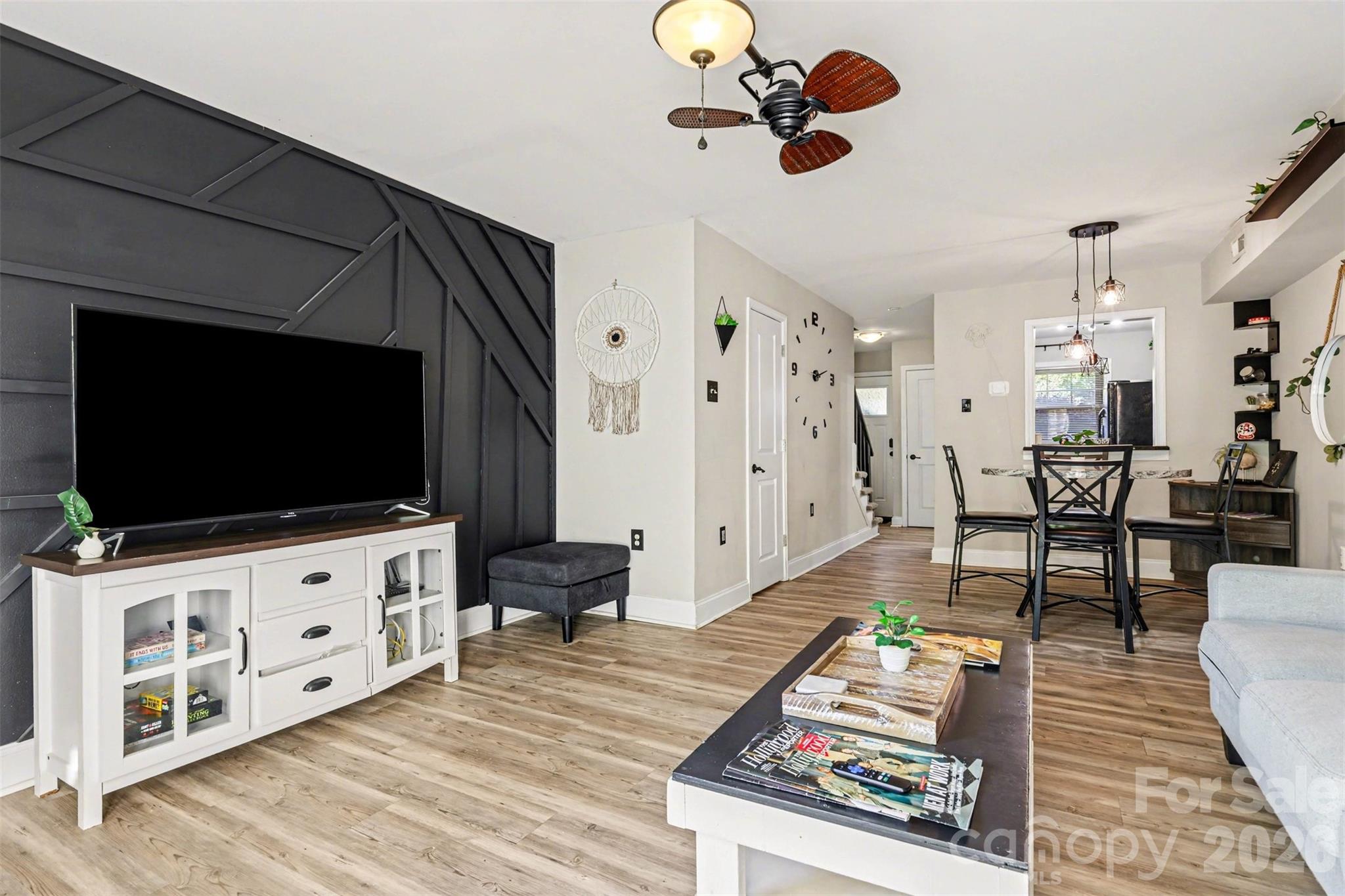 1201 Green Oaks Lane — Charlotte
