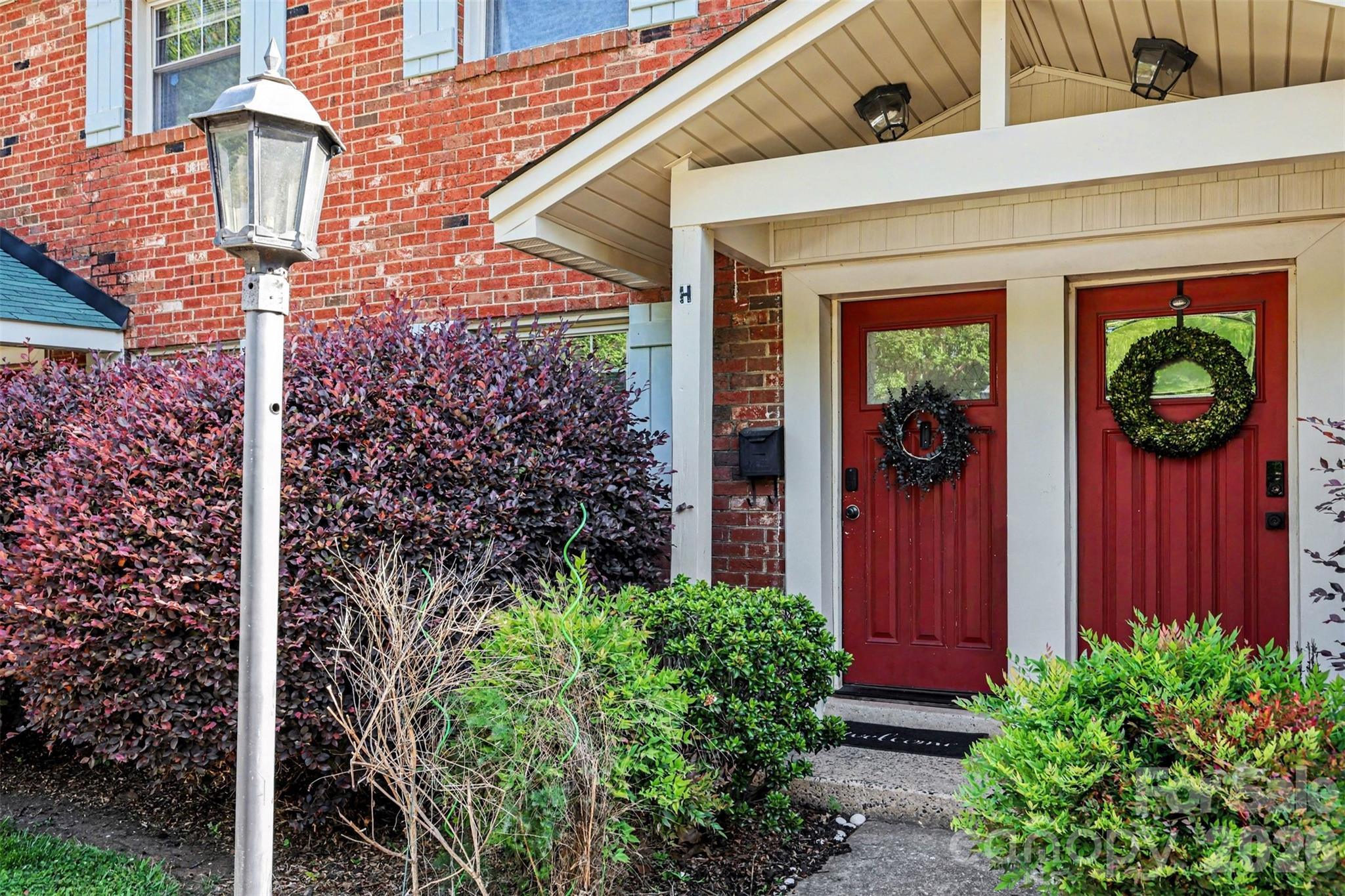 1201 Green Oaks Lane — Charlotte