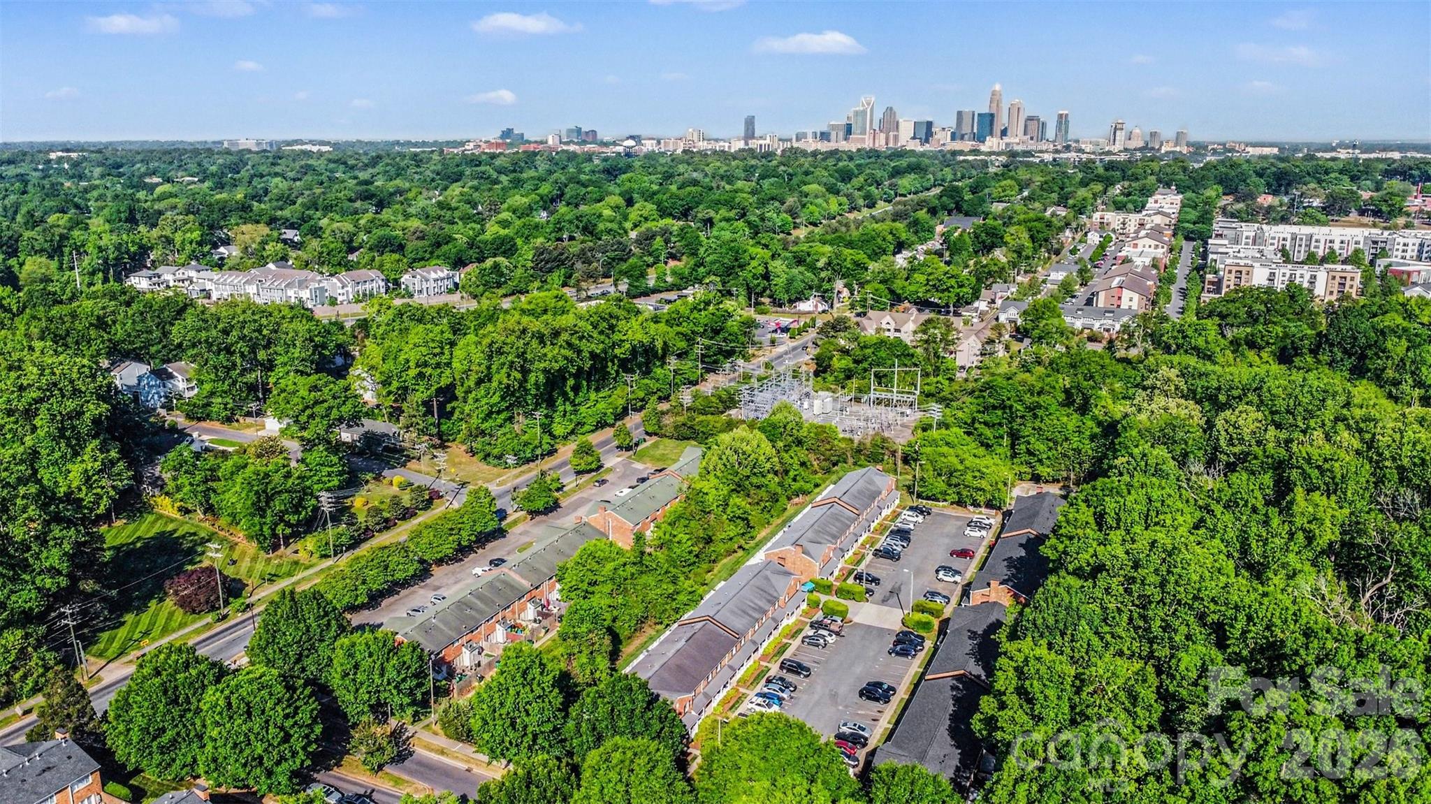 1201 Green Oaks Lane — Charlotte