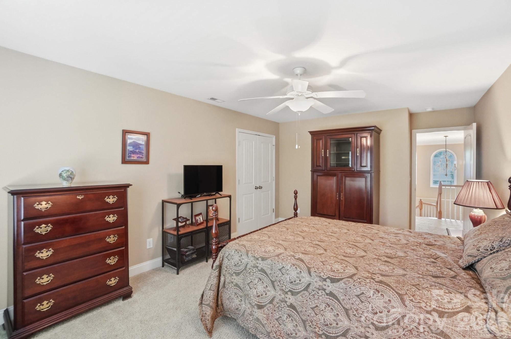 123 Coral Rutledge Drive — Mount Holly