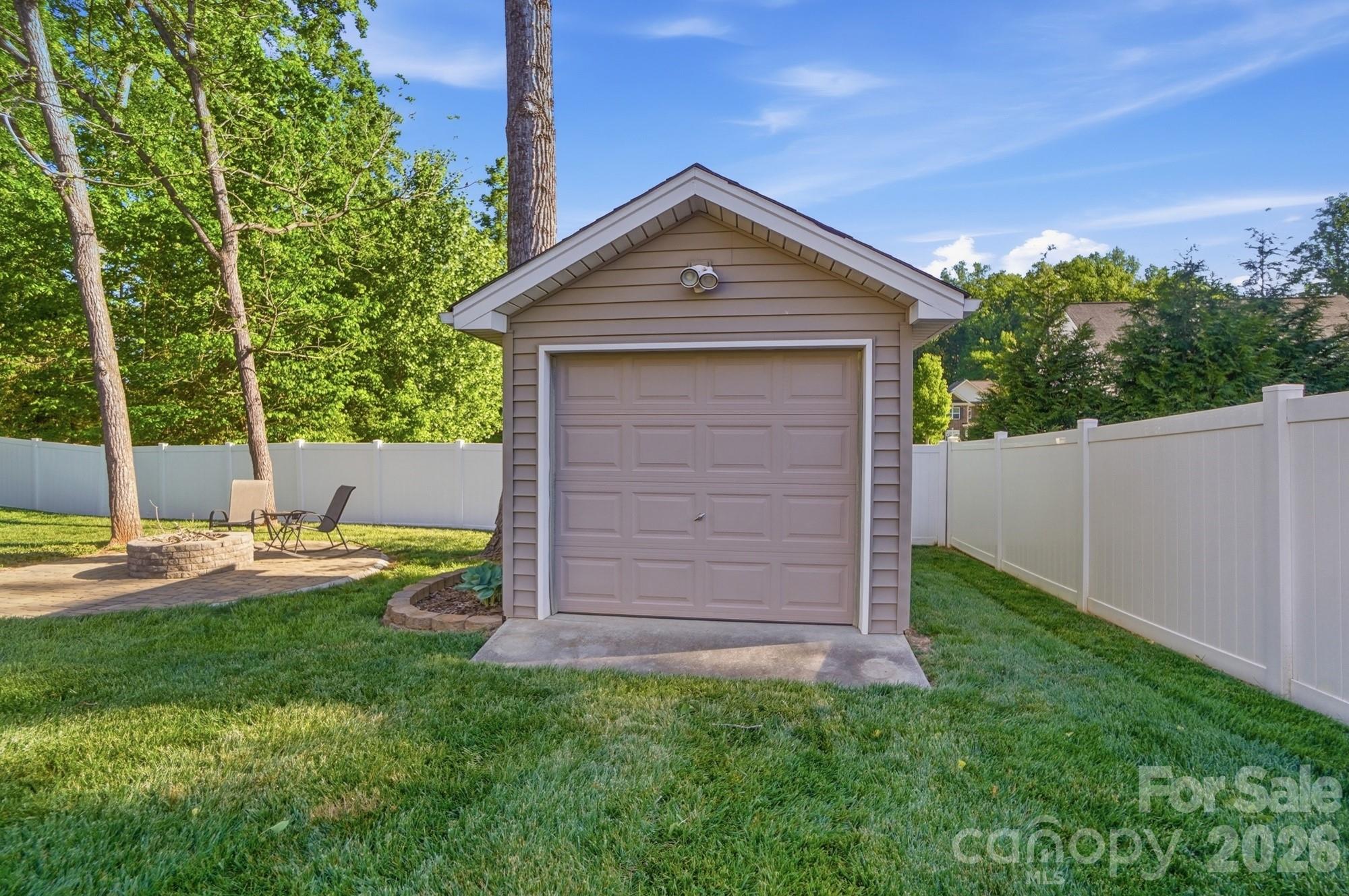 123 Coral Rutledge Drive — Mount Holly
