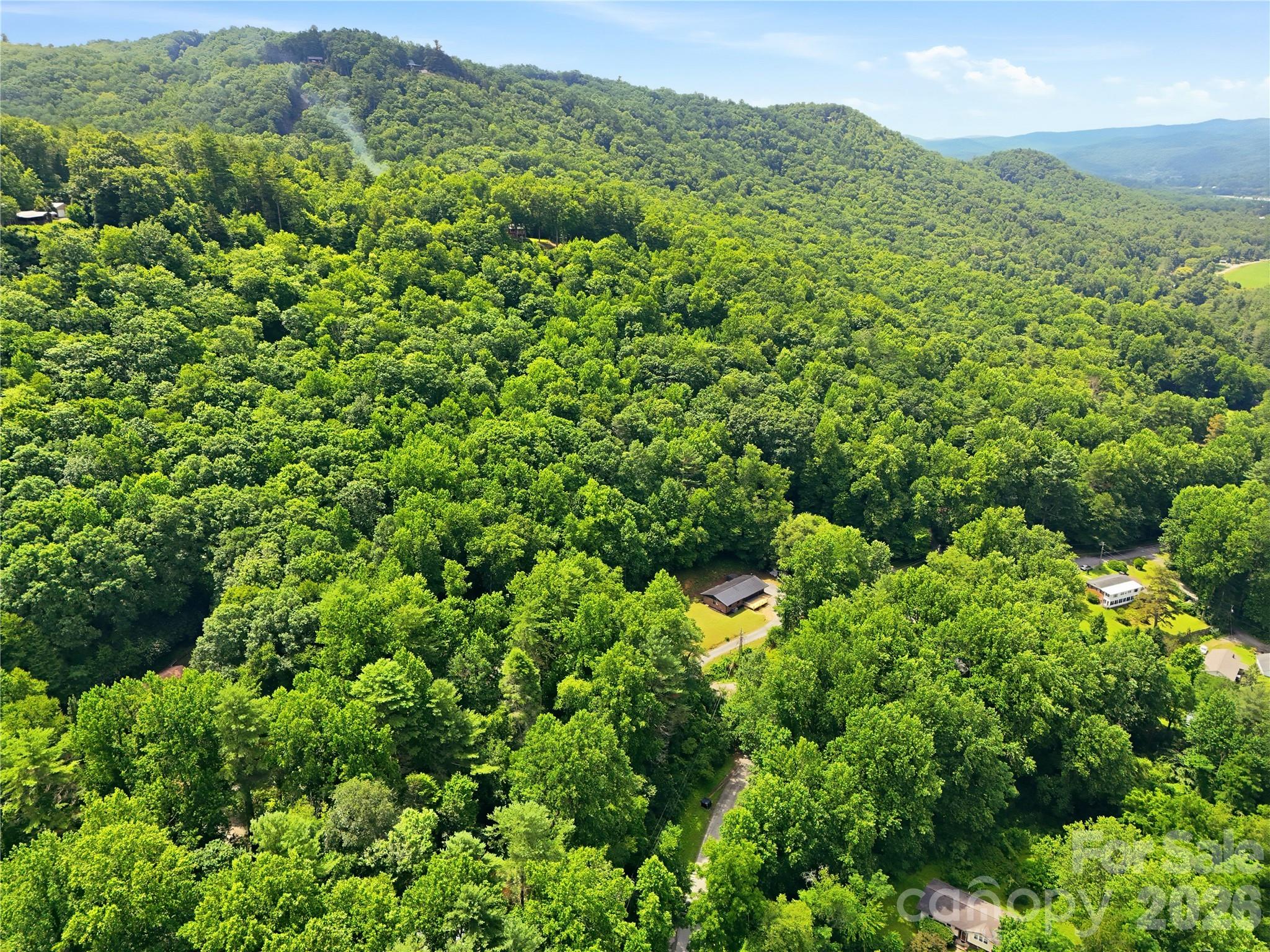 30 Top Of The Mountain Road — Hendersonville