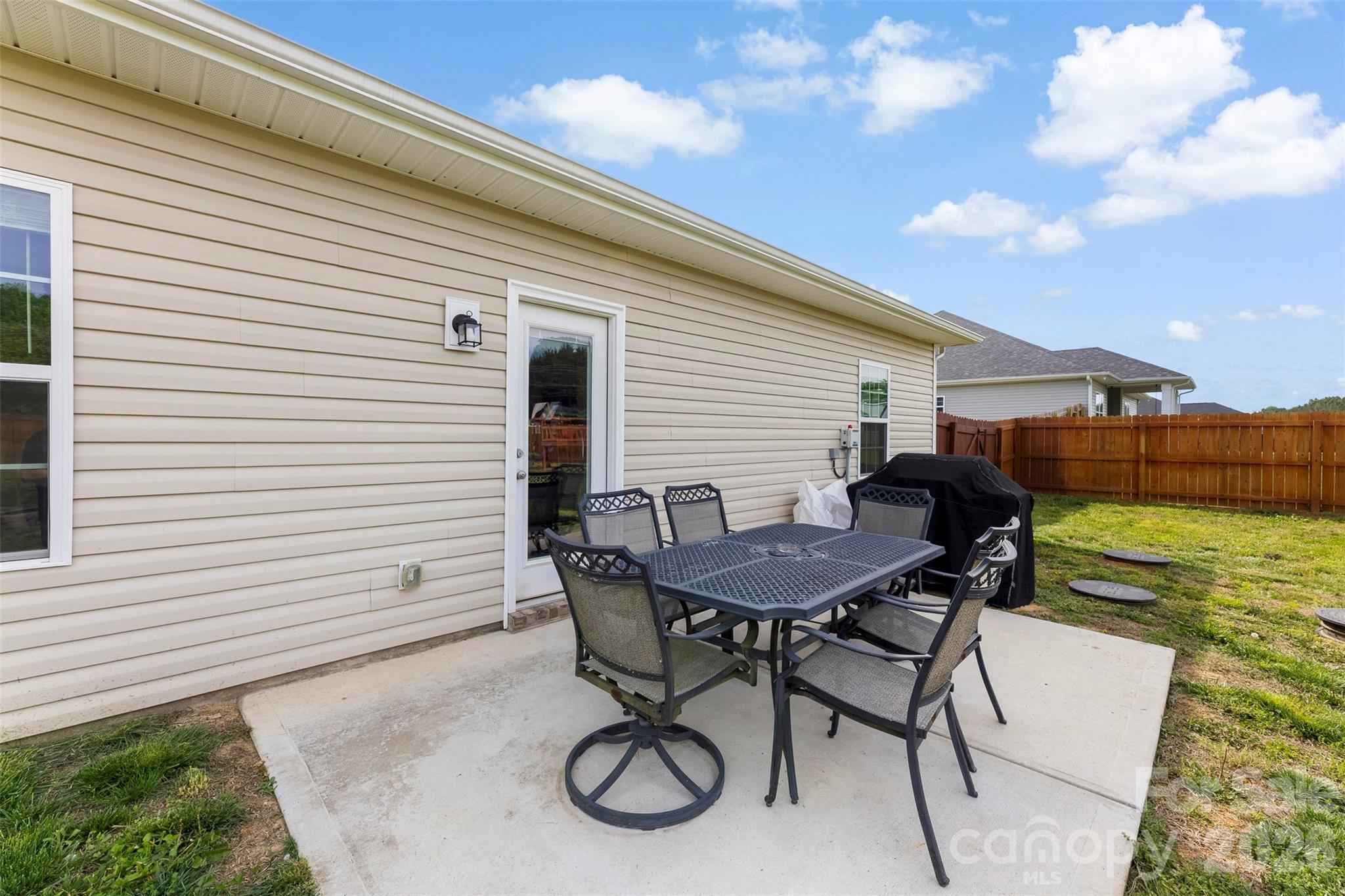 217 Mountain Island Drive — Statesville
