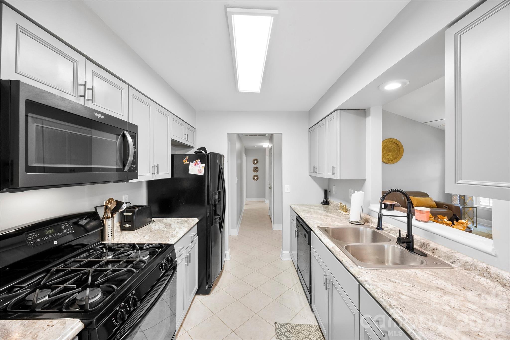 5825 NW Birchfield Lane — Concord