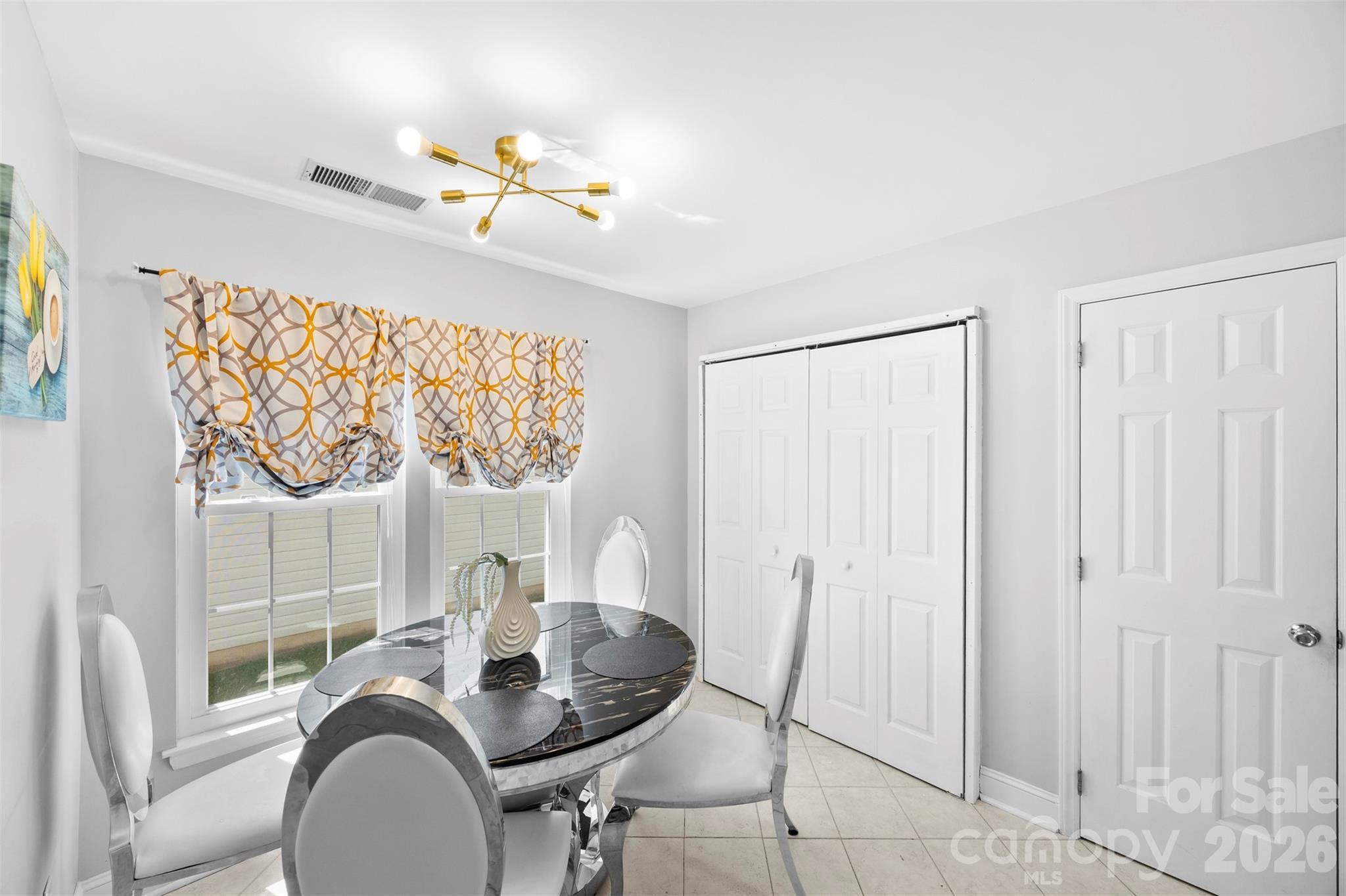 5825 NW Birchfield Lane — Concord