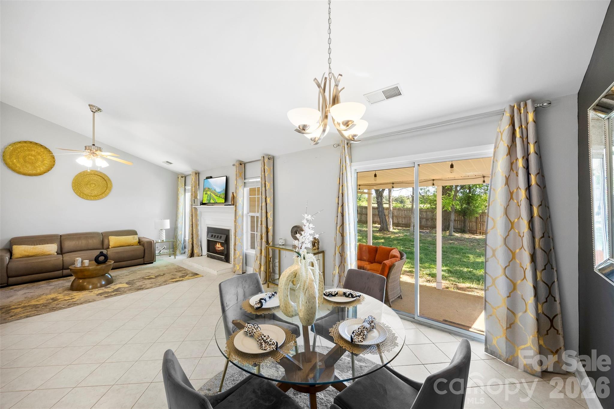 5825 NW Birchfield Lane — Concord