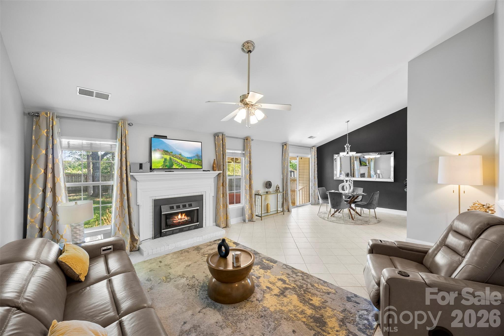 5825 NW Birchfield Lane — Concord