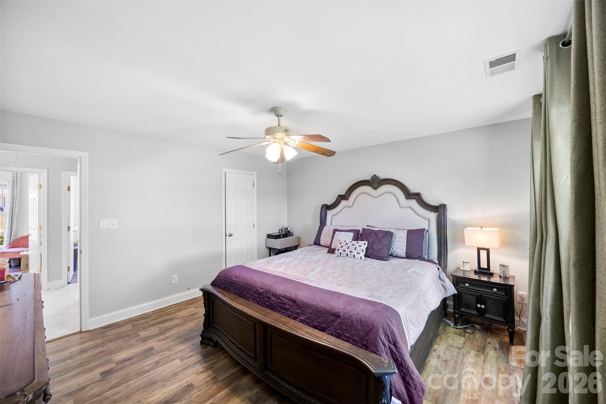 5825 NW Birchfield Lane — Concord