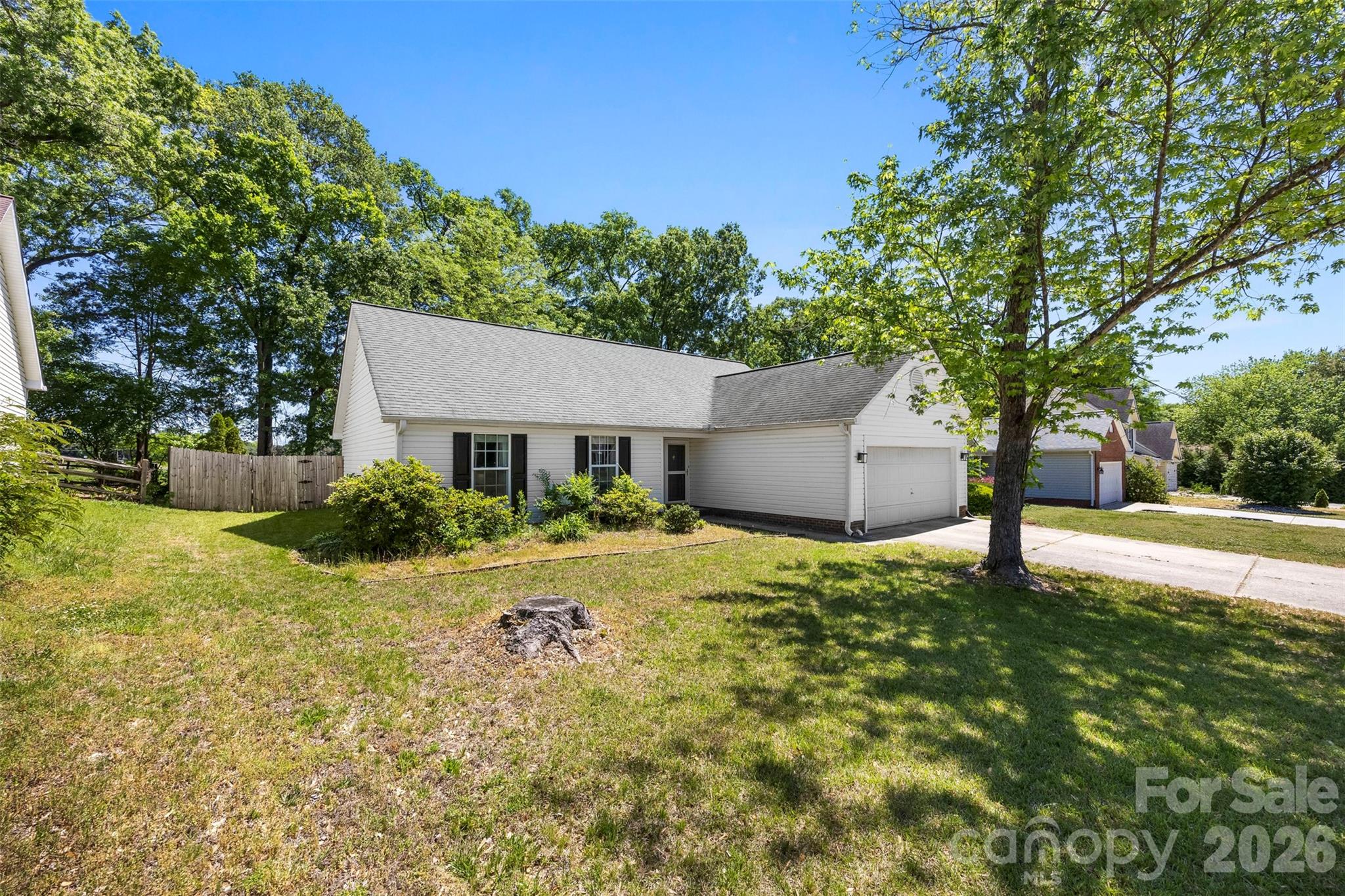 5825 NW Birchfield Lane — Concord