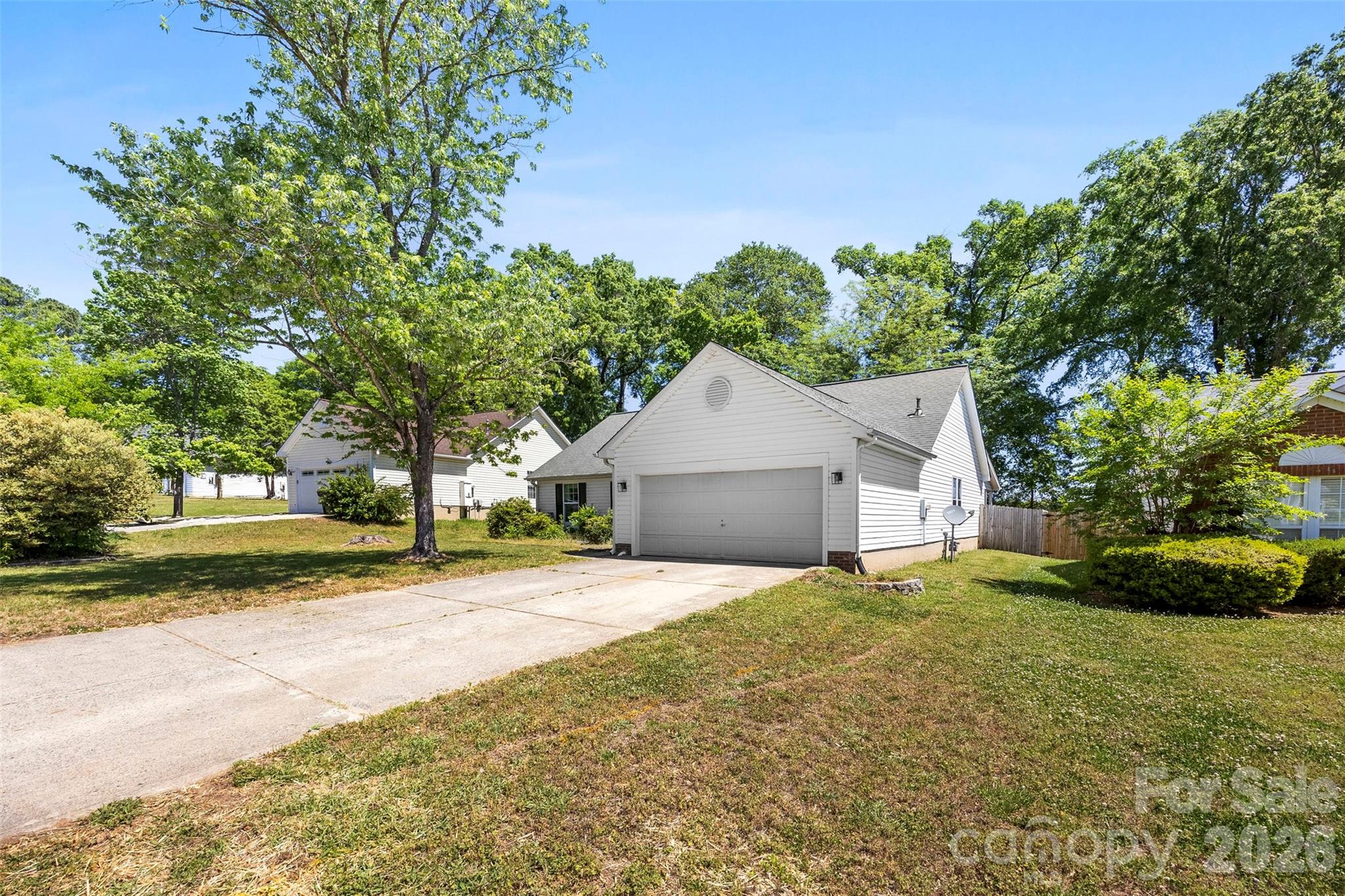 5825 NW Birchfield Lane — Concord