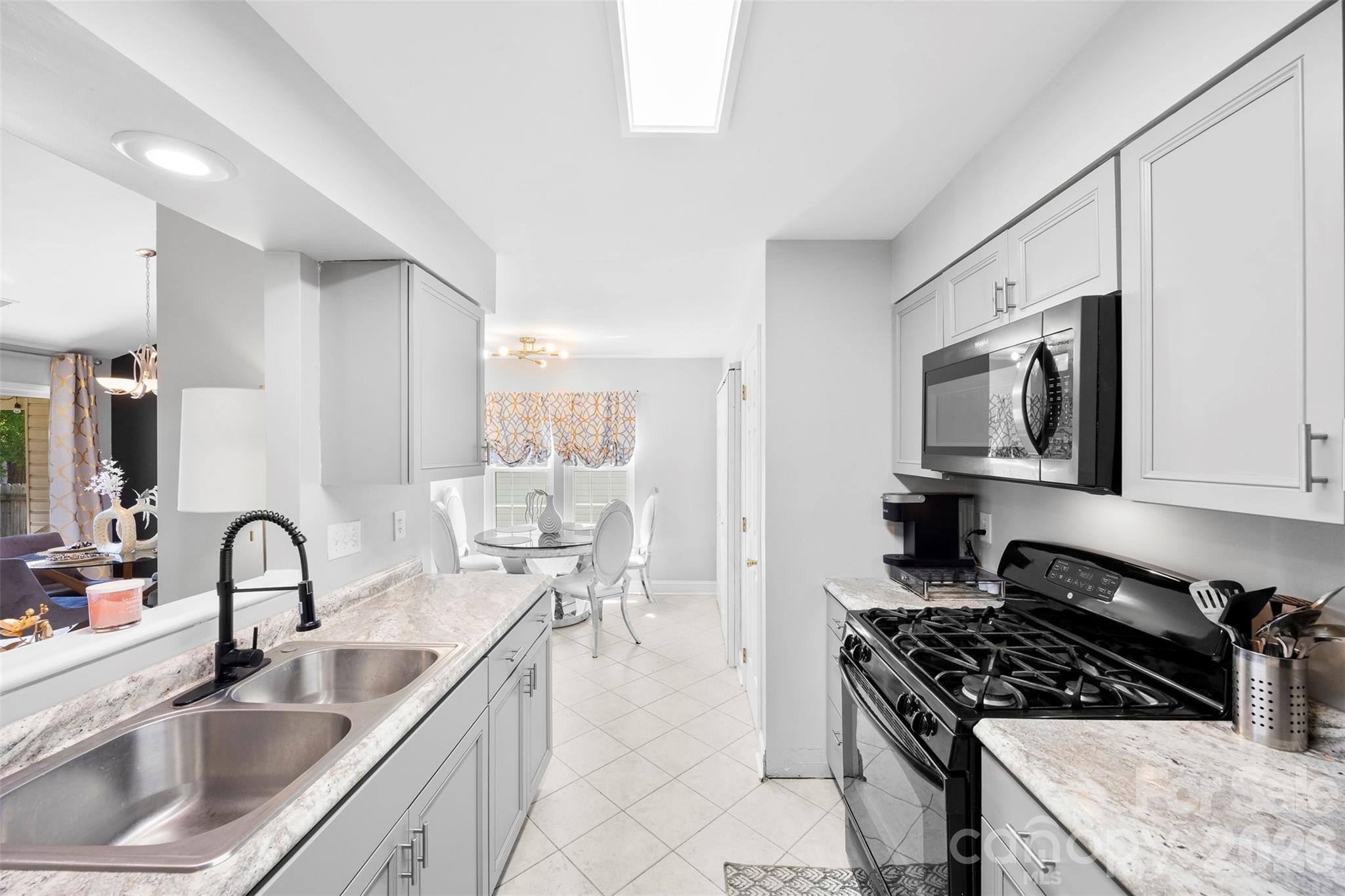 5825 NW Birchfield Lane — Concord