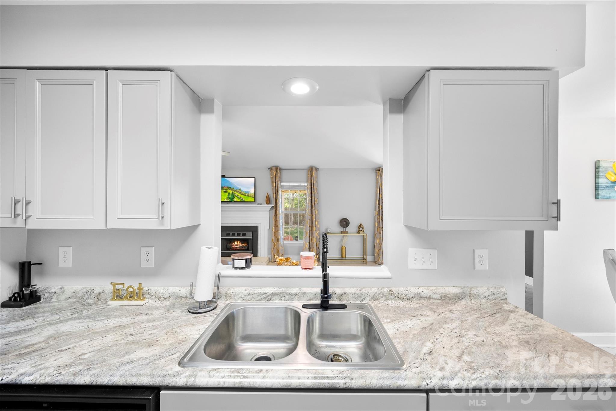 5825 NW Birchfield Lane — Concord