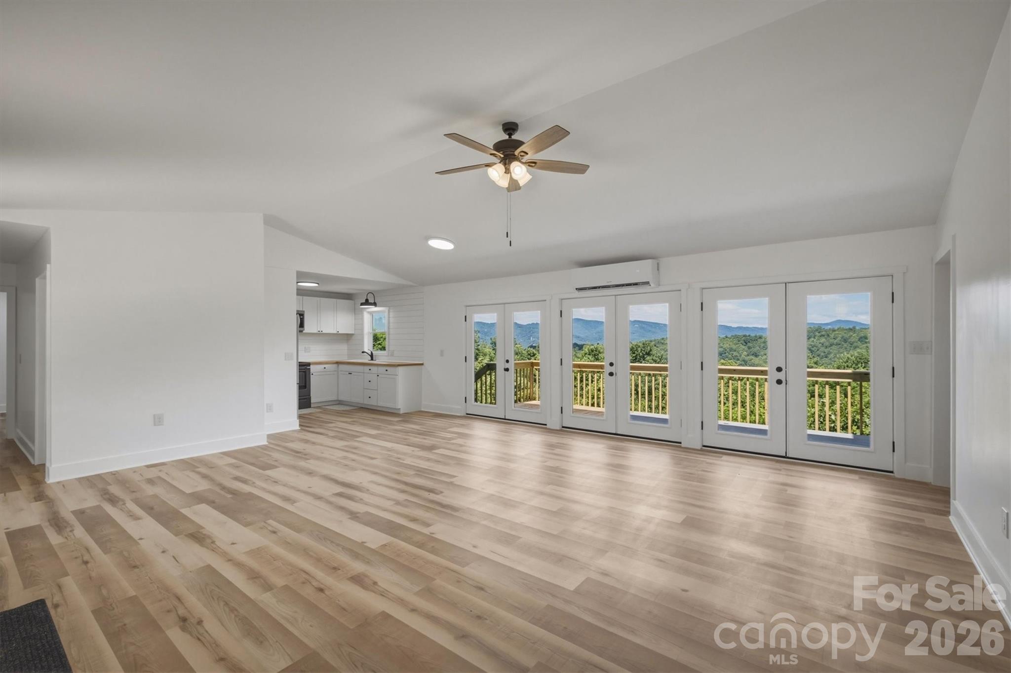 822 Windy Mountain Road — Deep Gap