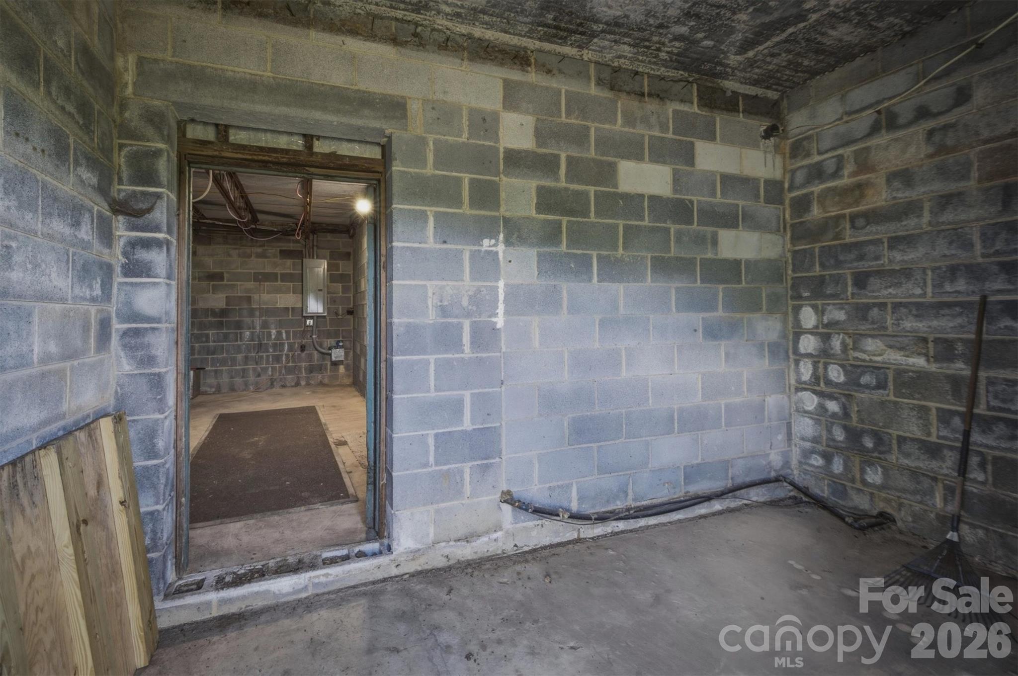 822 Windy Mountain Road — Deep Gap
