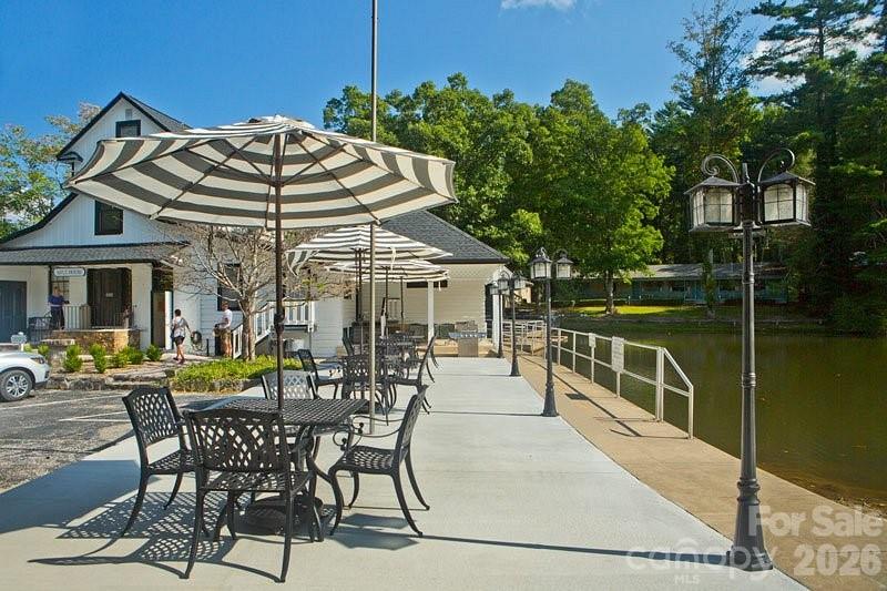 140 Old Mill Road #214 — Flat Rock
