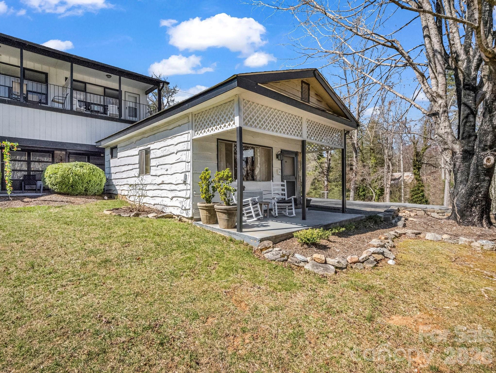 140 Old Mill Road #214 — Flat Rock