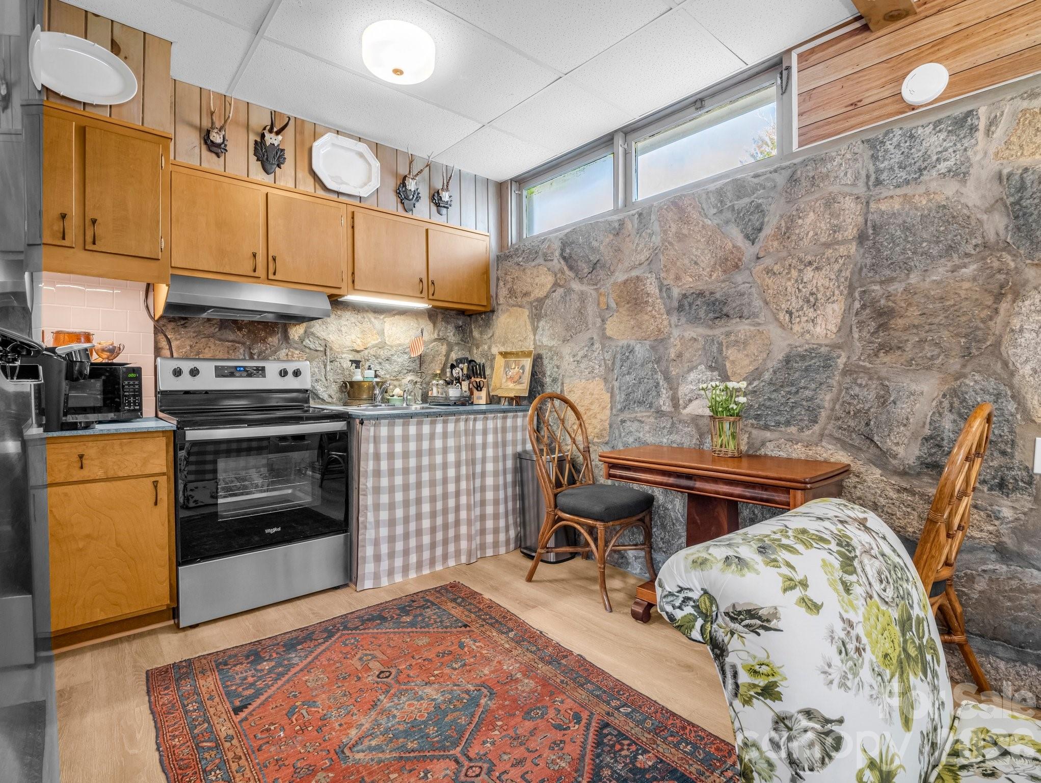 140 Old Mill Road #214 — Flat Rock