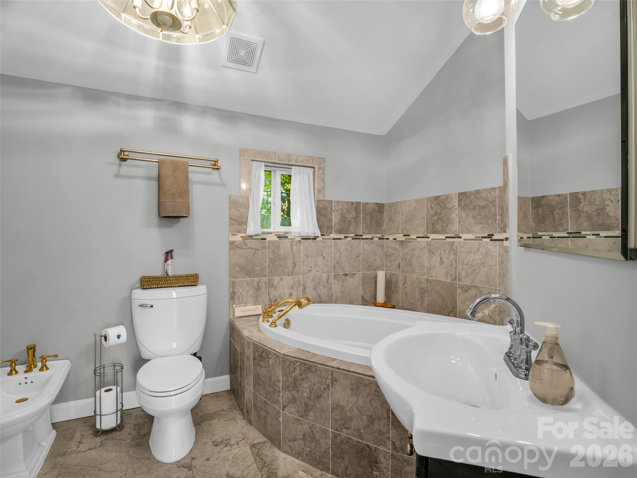 3 Ravine Extension — Woodfin