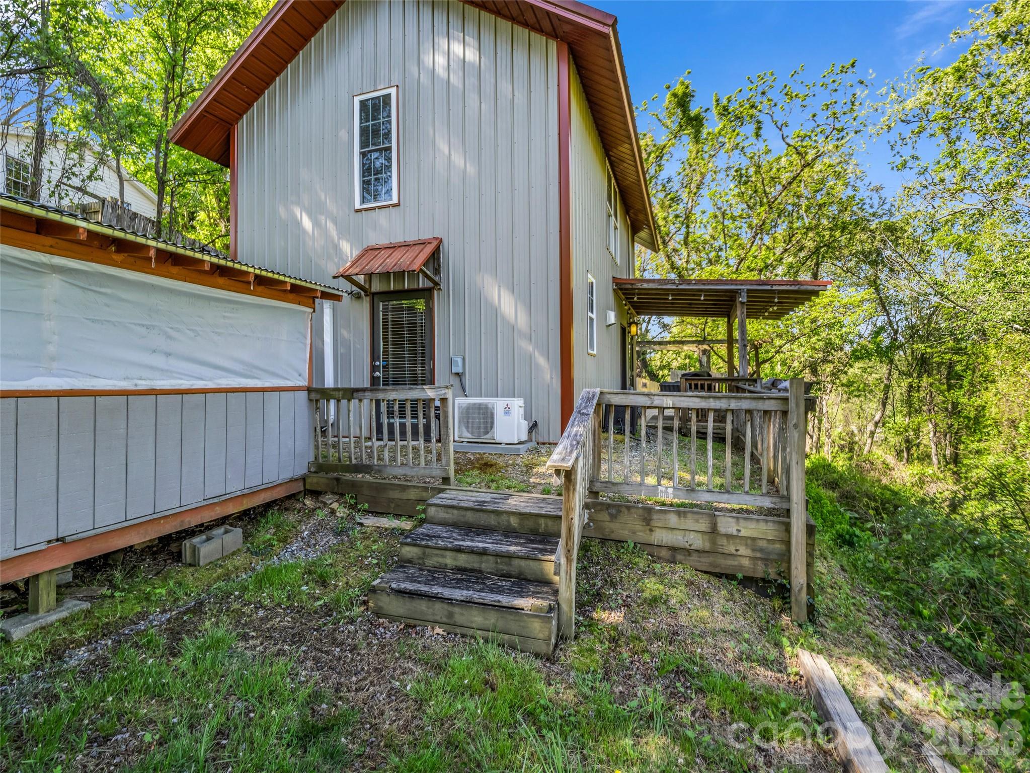 3 Ravine Extension — Woodfin