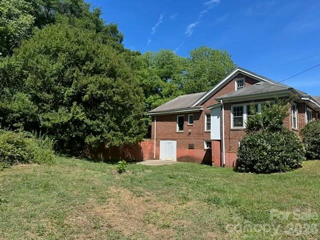 1407 E Marion Street — Shelby