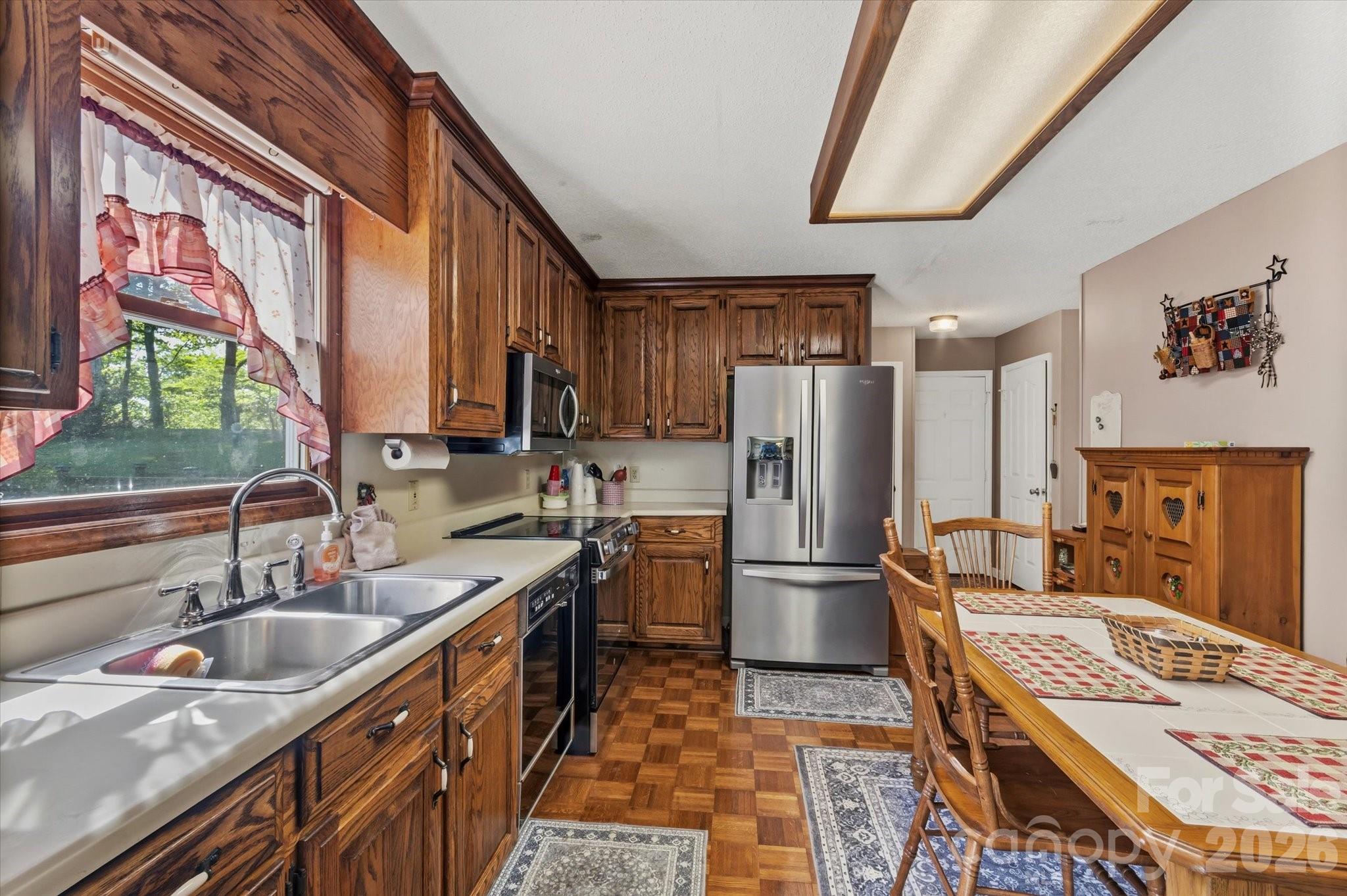 295 Cobblestone Drive — Marion