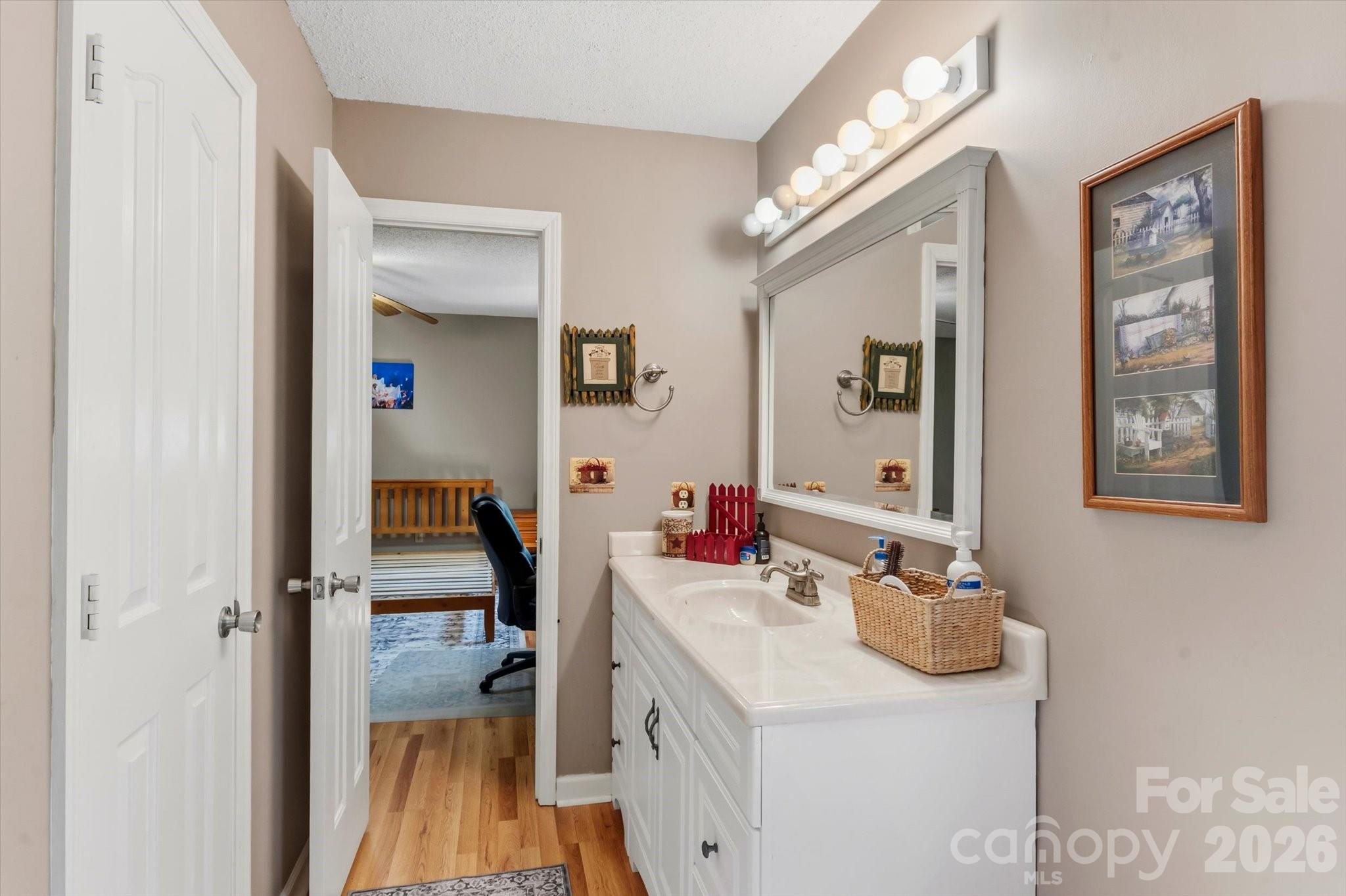 295 Cobblestone Drive — Marion