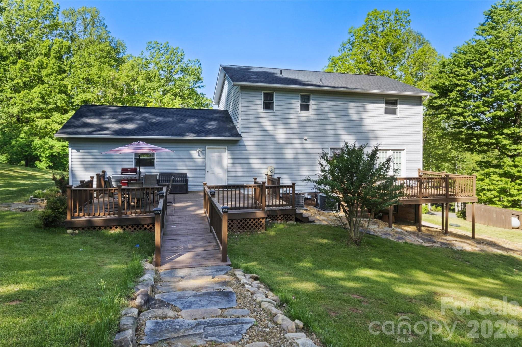 295 Cobblestone Drive — Marion
