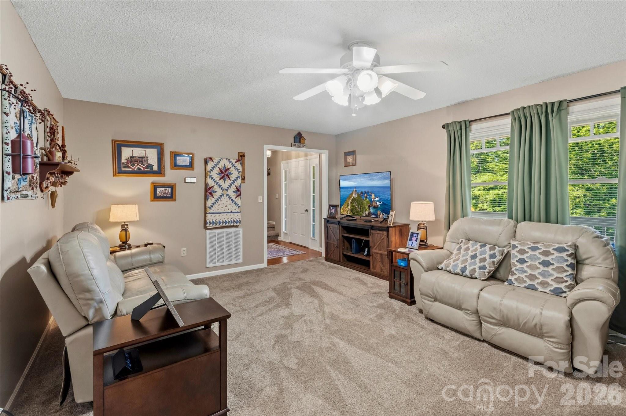 295 Cobblestone Drive — Marion