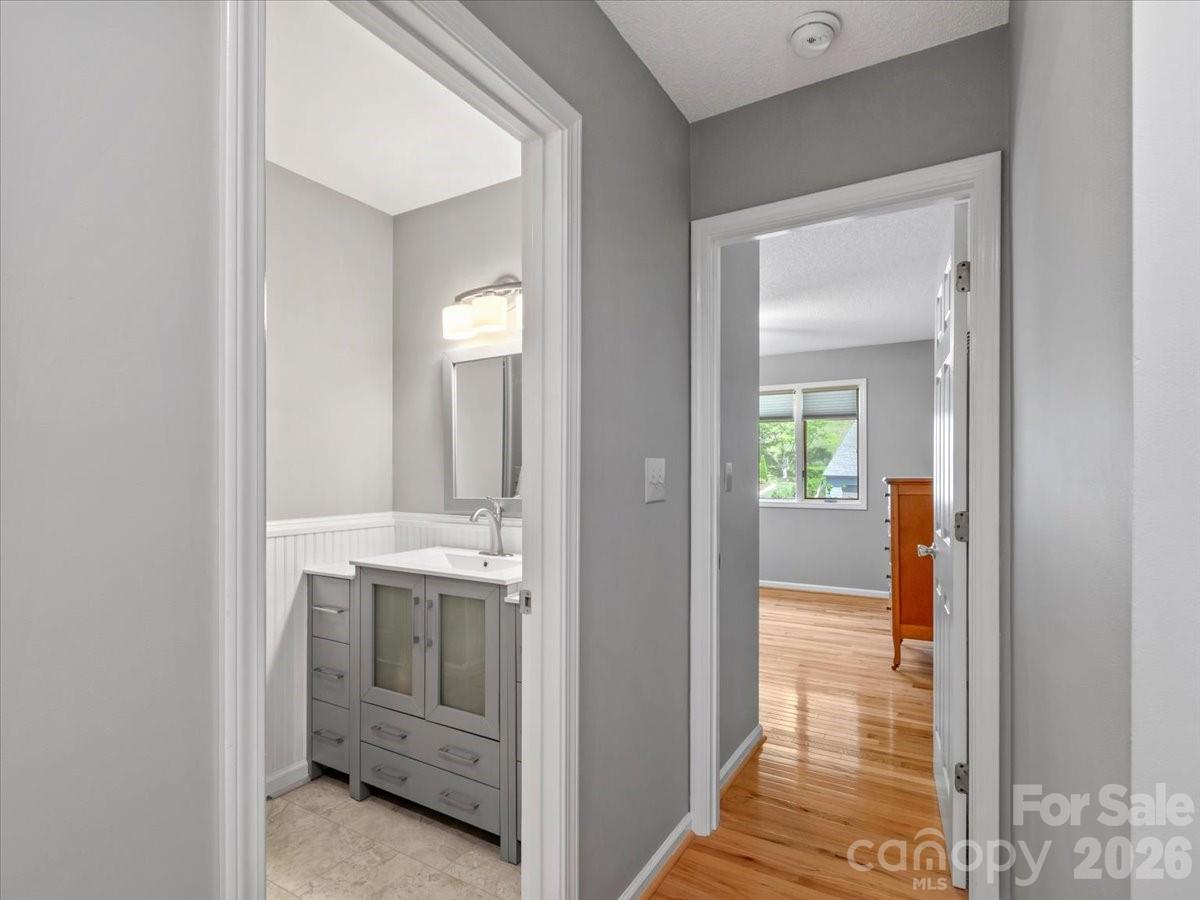 301 Robertson Street — Burnsville