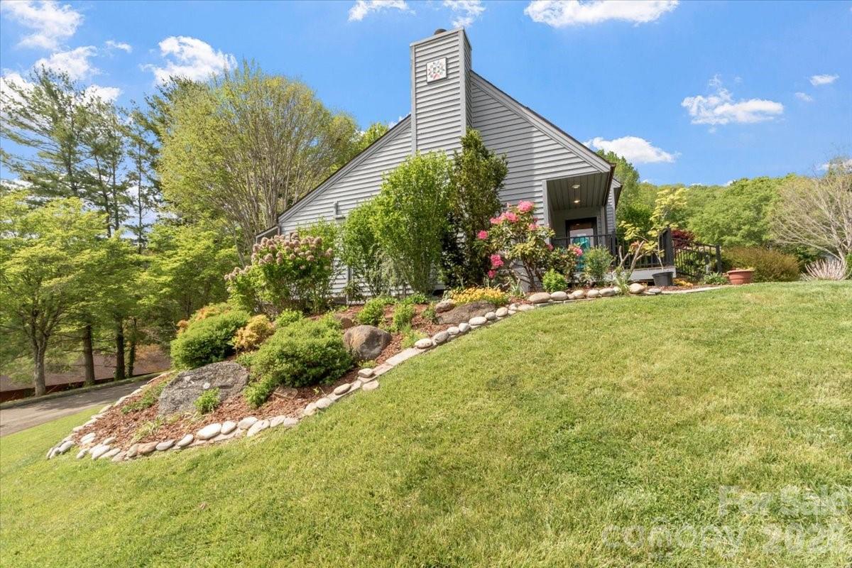 301 Robertson Street — Burnsville