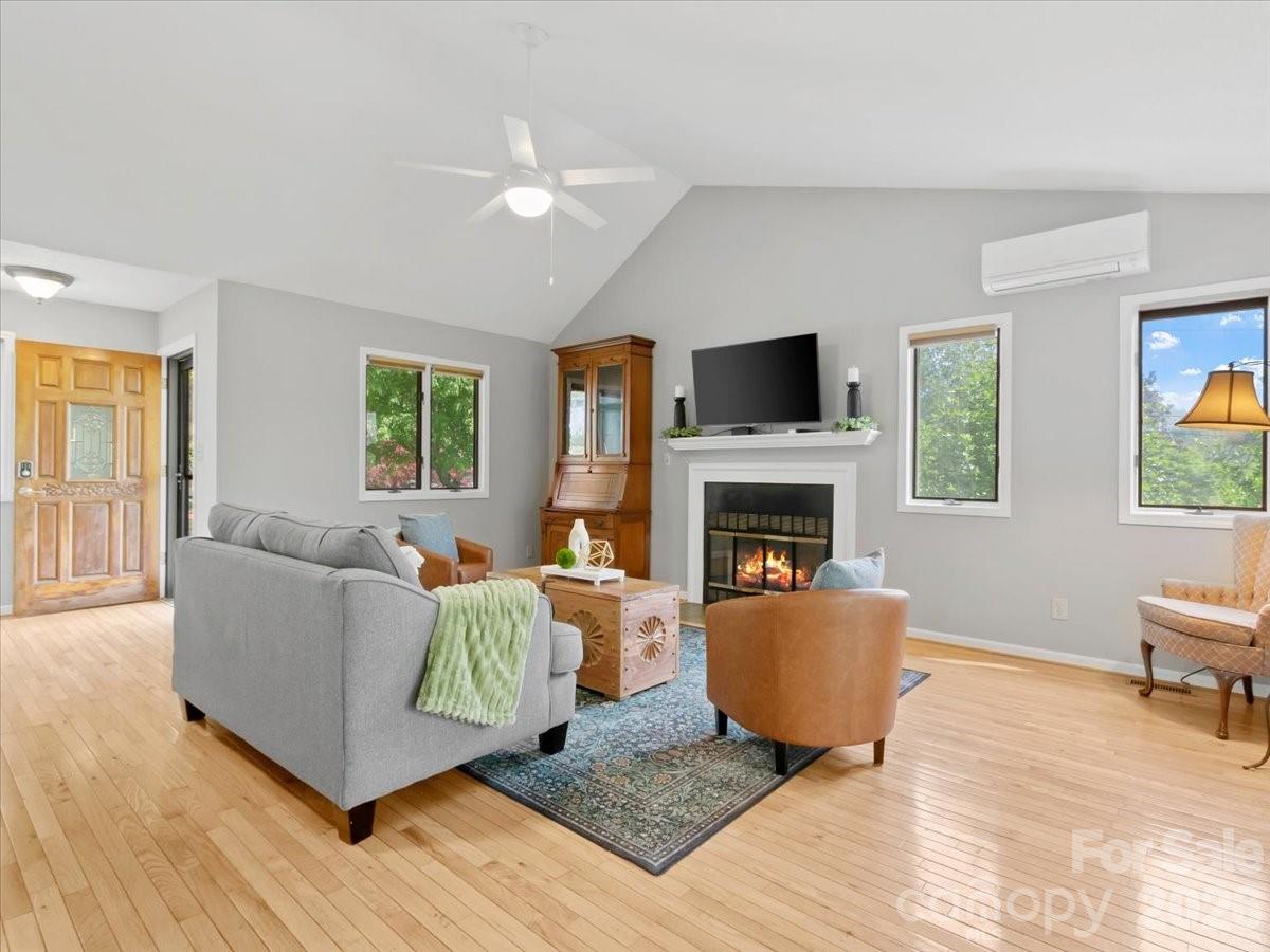 301 Robertson Street — Burnsville