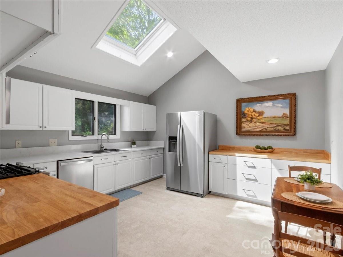 301 Robertson Street — Burnsville