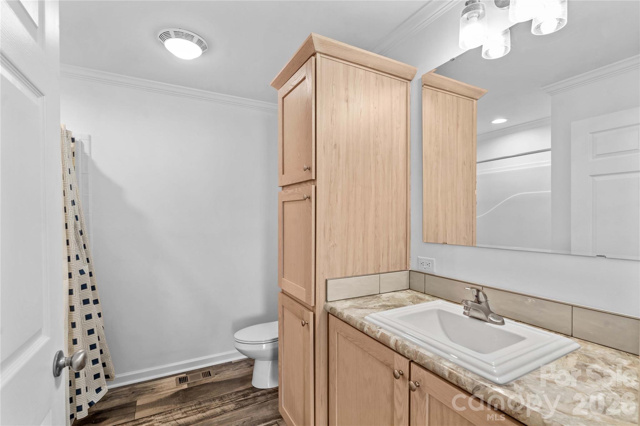 6028 Bridges Street — Catawba
